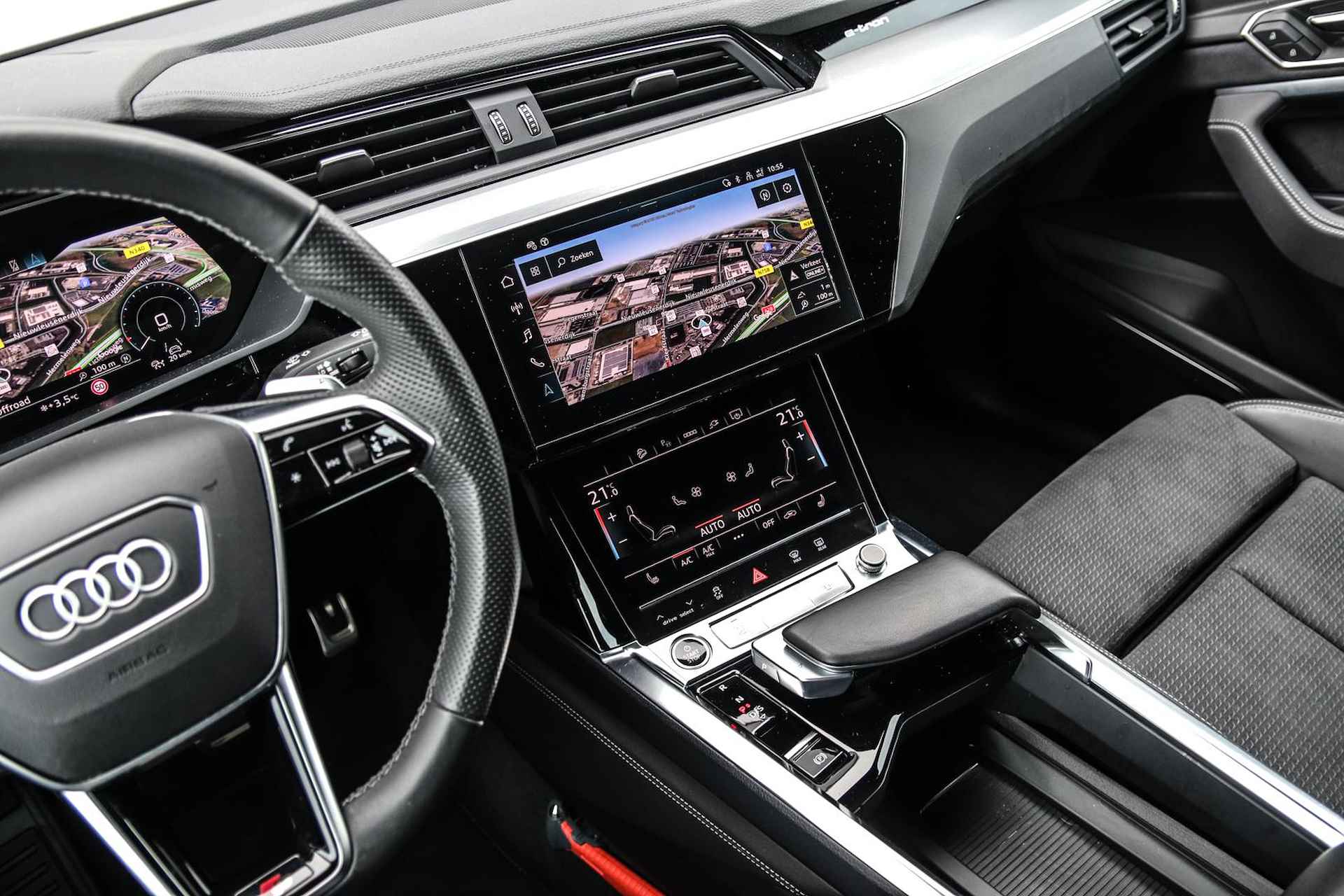 Audi Q8 e-tron 55 quattro 408pk S-Line Edition 115 kWh | Panoramadak | Trekhaak | B&O Sound - 32/51