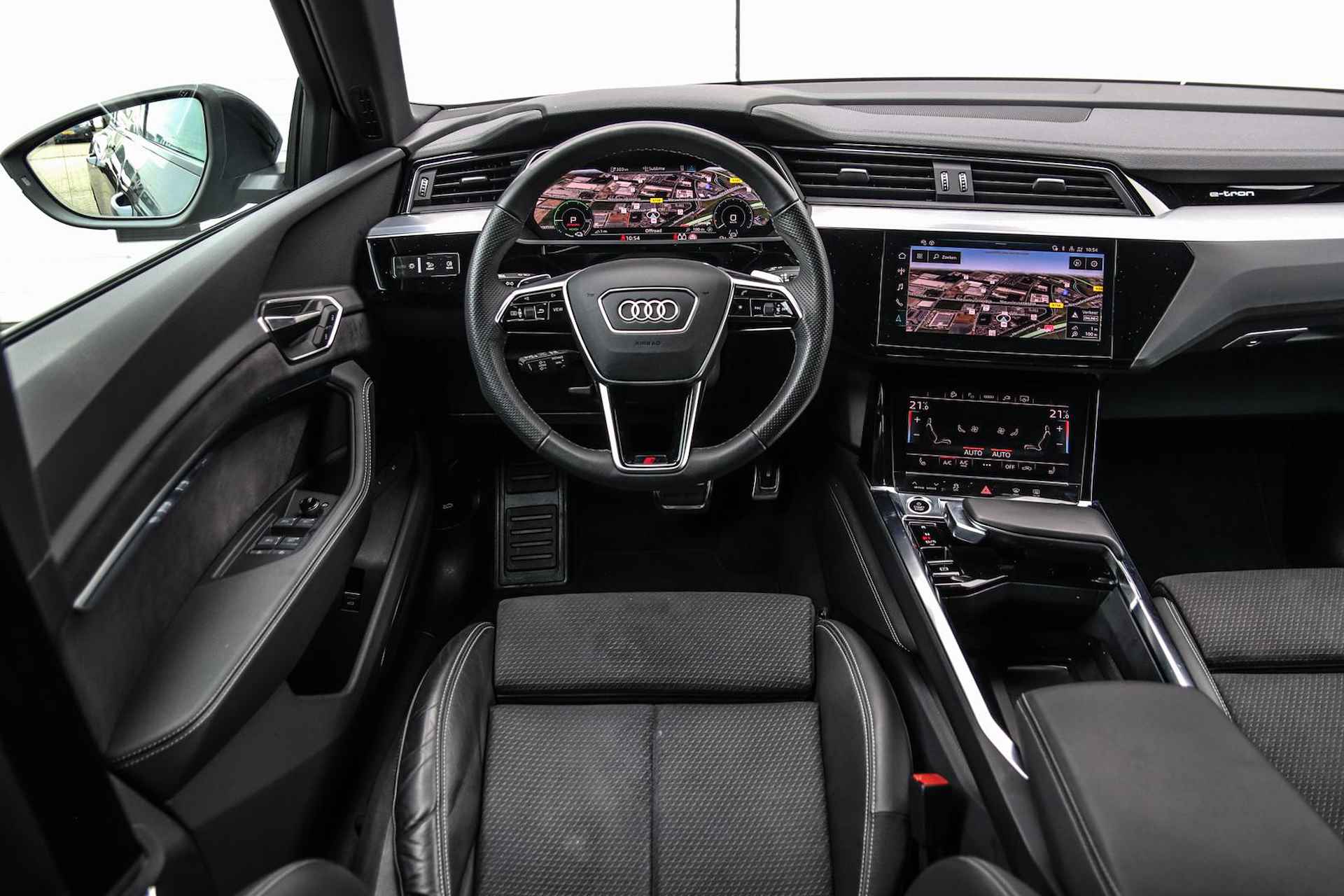 Audi Q8 e-tron 55 quattro 408pk S-Line Edition 115 kWh | Panoramadak | Trekhaak | B&O Sound - 50/51