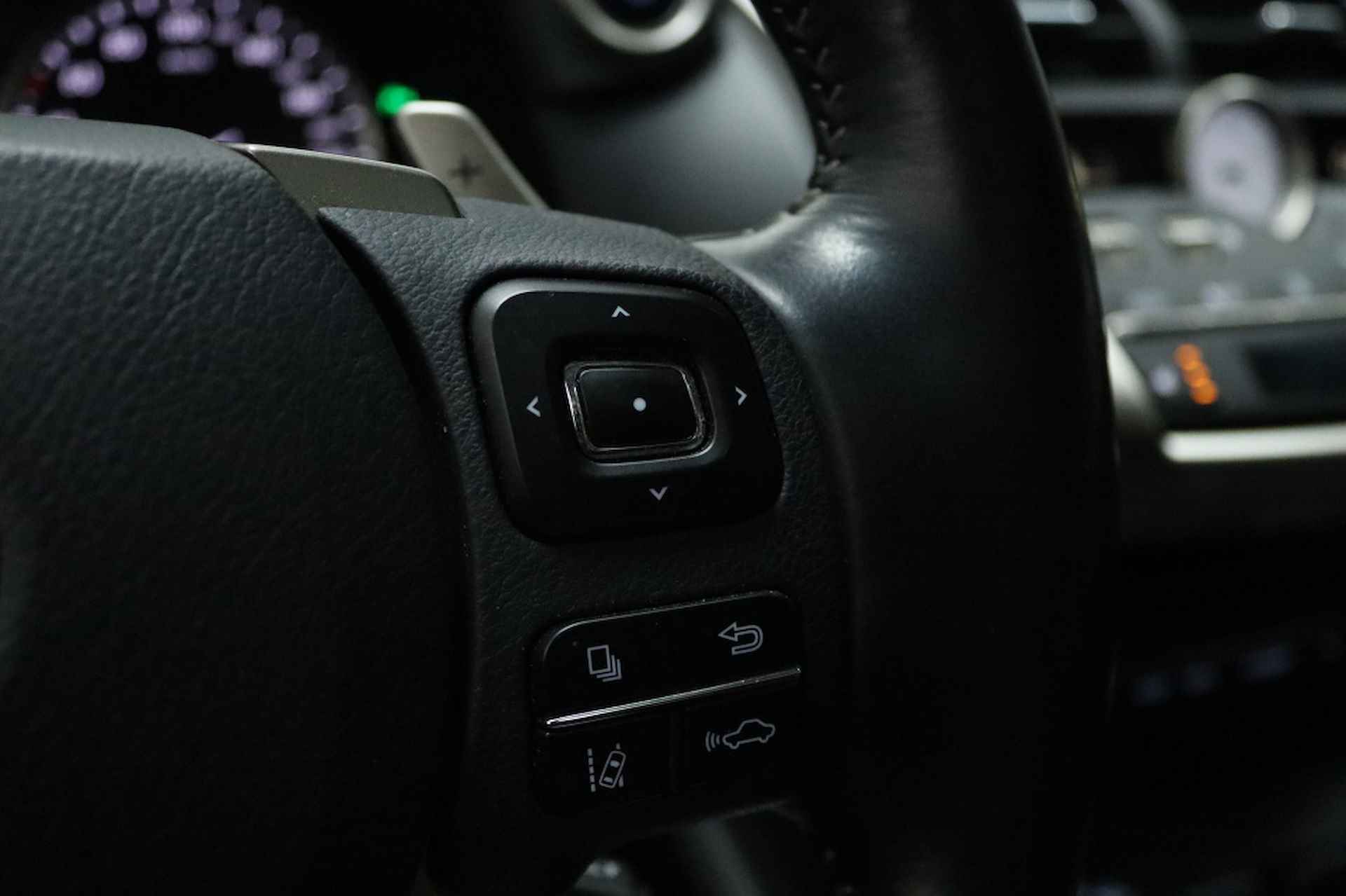 Lexus NX 300h AWD Luxury Line | Panodak | Camera | Trekhaak | Vol! - 36/51