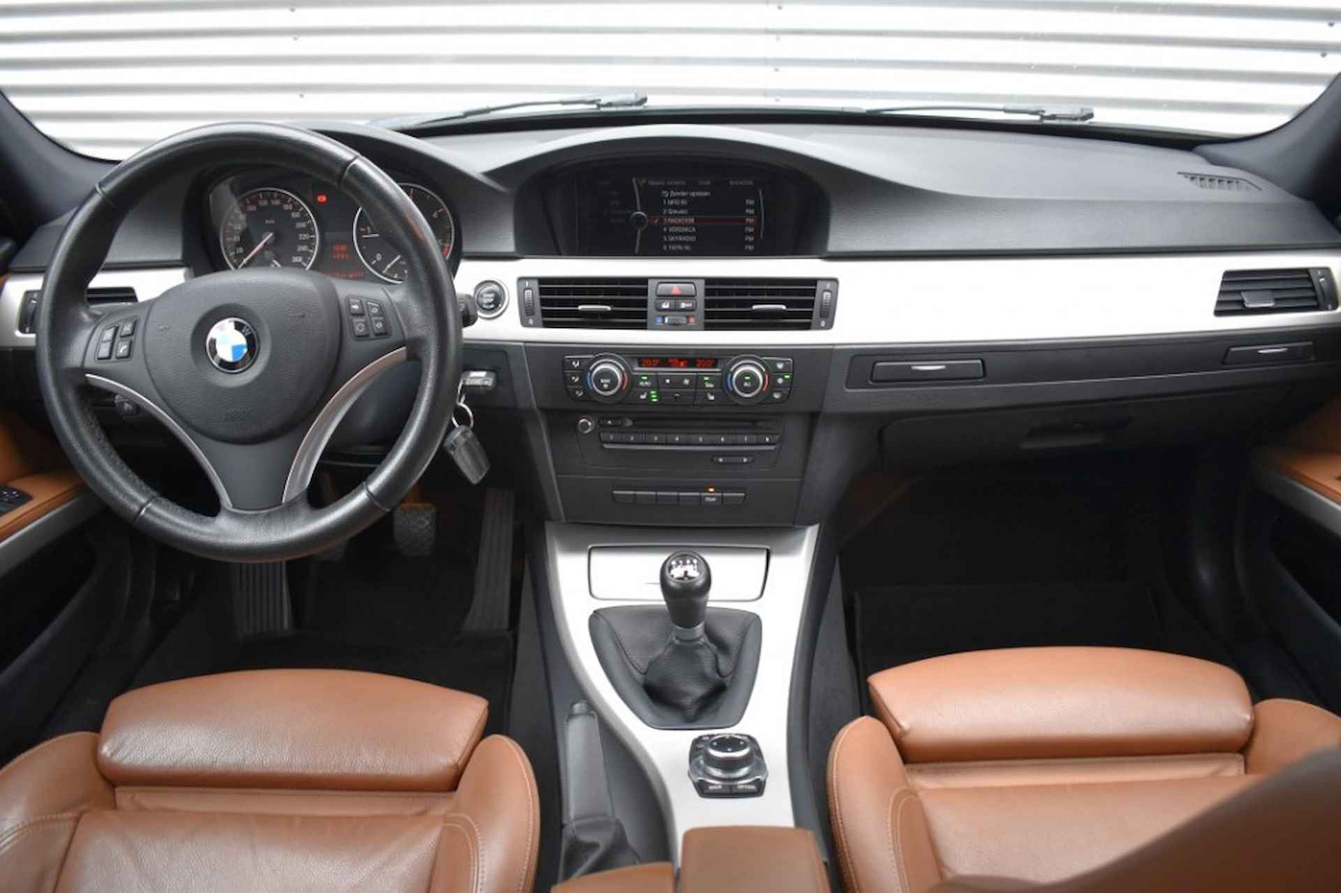 BMW 3-serie TOURING 320D EDITION LUXURY LINE / LEDER / SPORTSTOELEN - 25/43