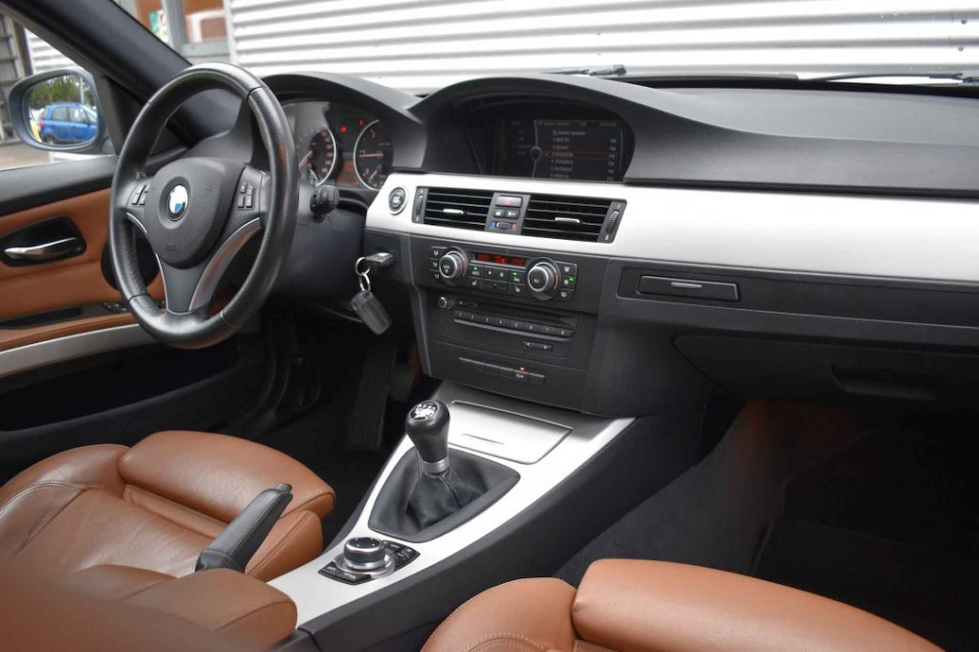 BMW 3-serie TOURING 320D EDITION LUXURY LINE / LEDER / SPORTSTOELEN - 38/43