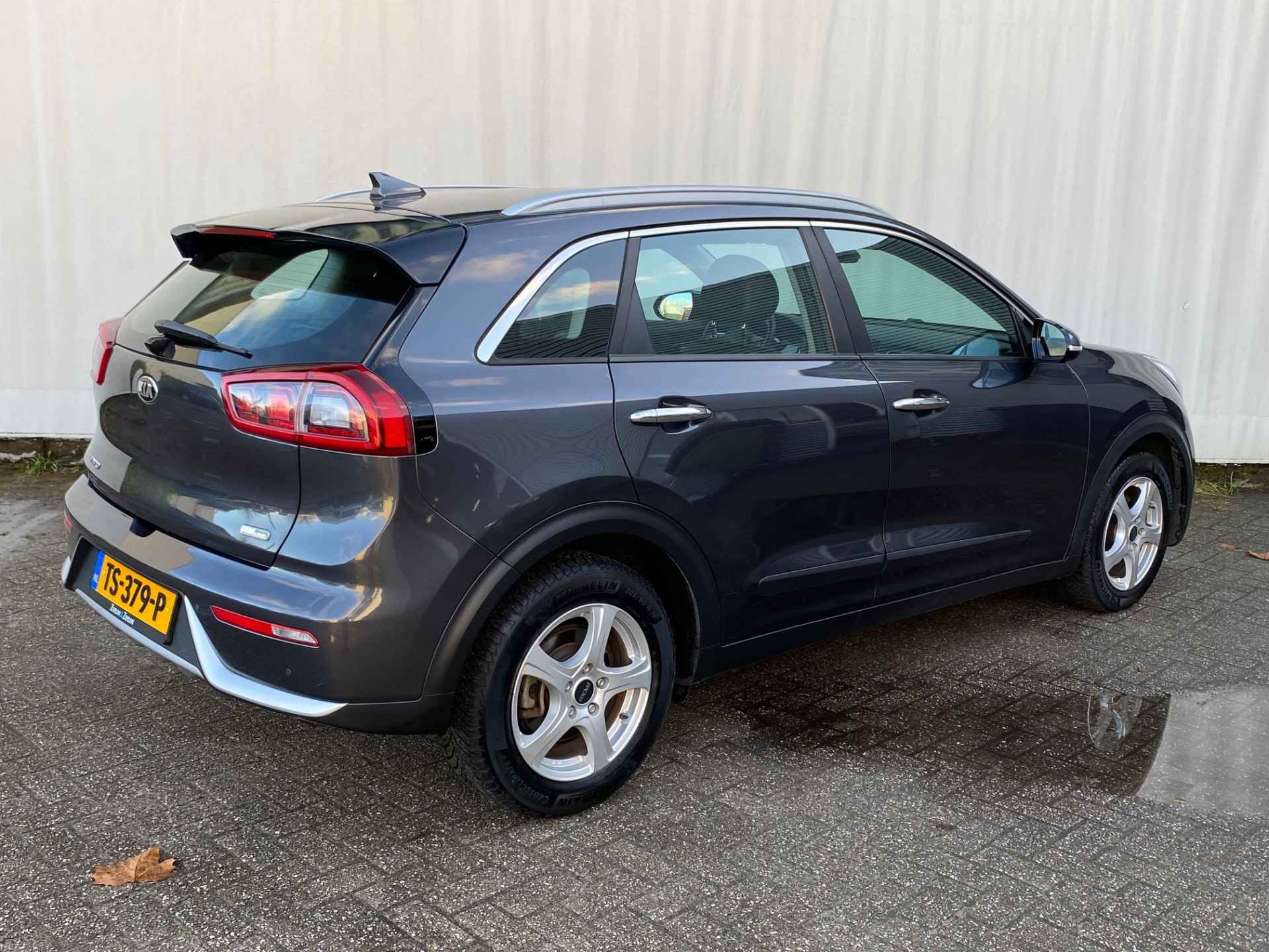 Kia Niro 1.6 GDi Hybrid DynamicLine - 5/22