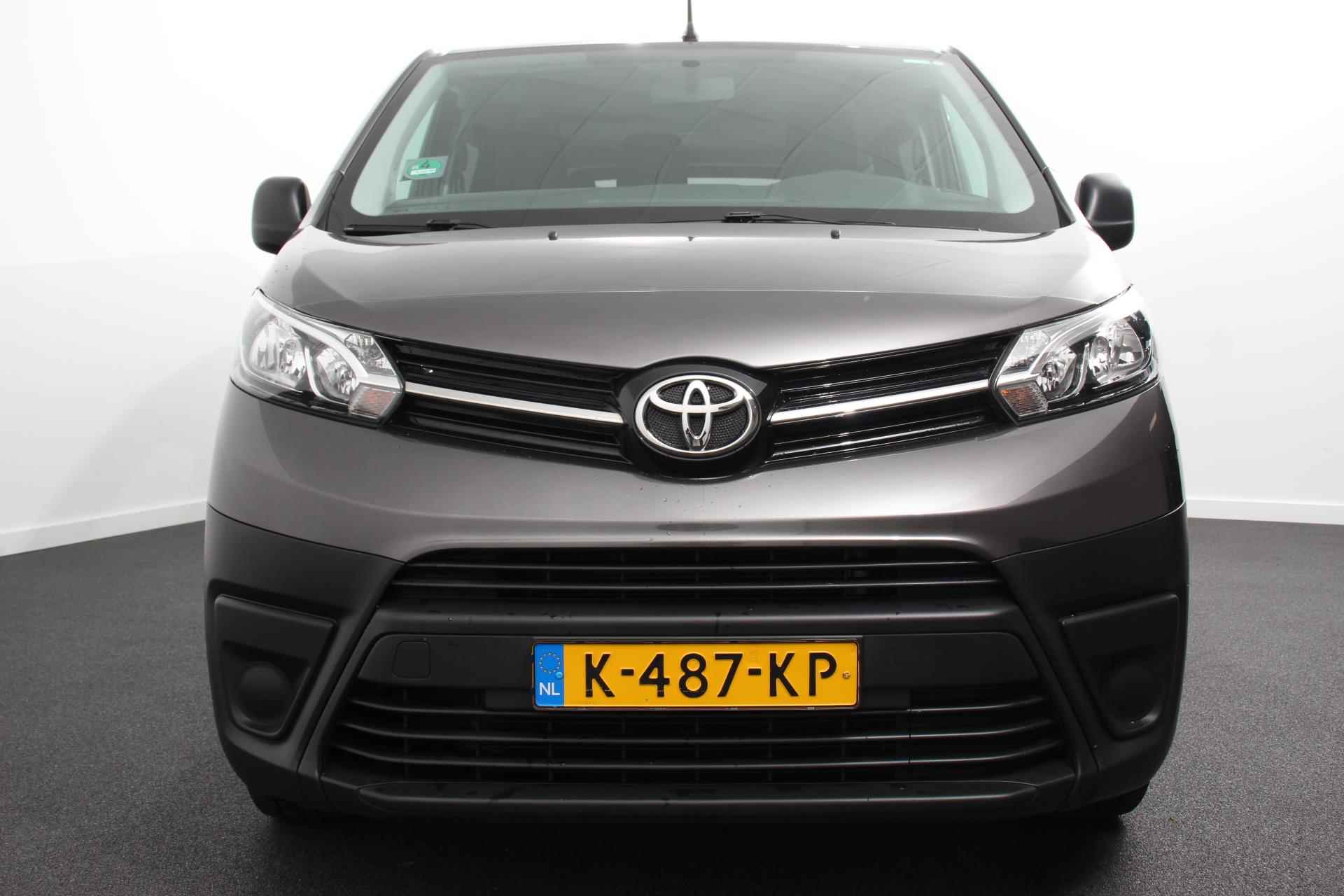 Toyota PROACE Shuttle 1.5 D-4D Navigator Long |9 Persoons | Navigatie | Parkeersensoren | Carplay | Cruise Control | DAB | - 4/29