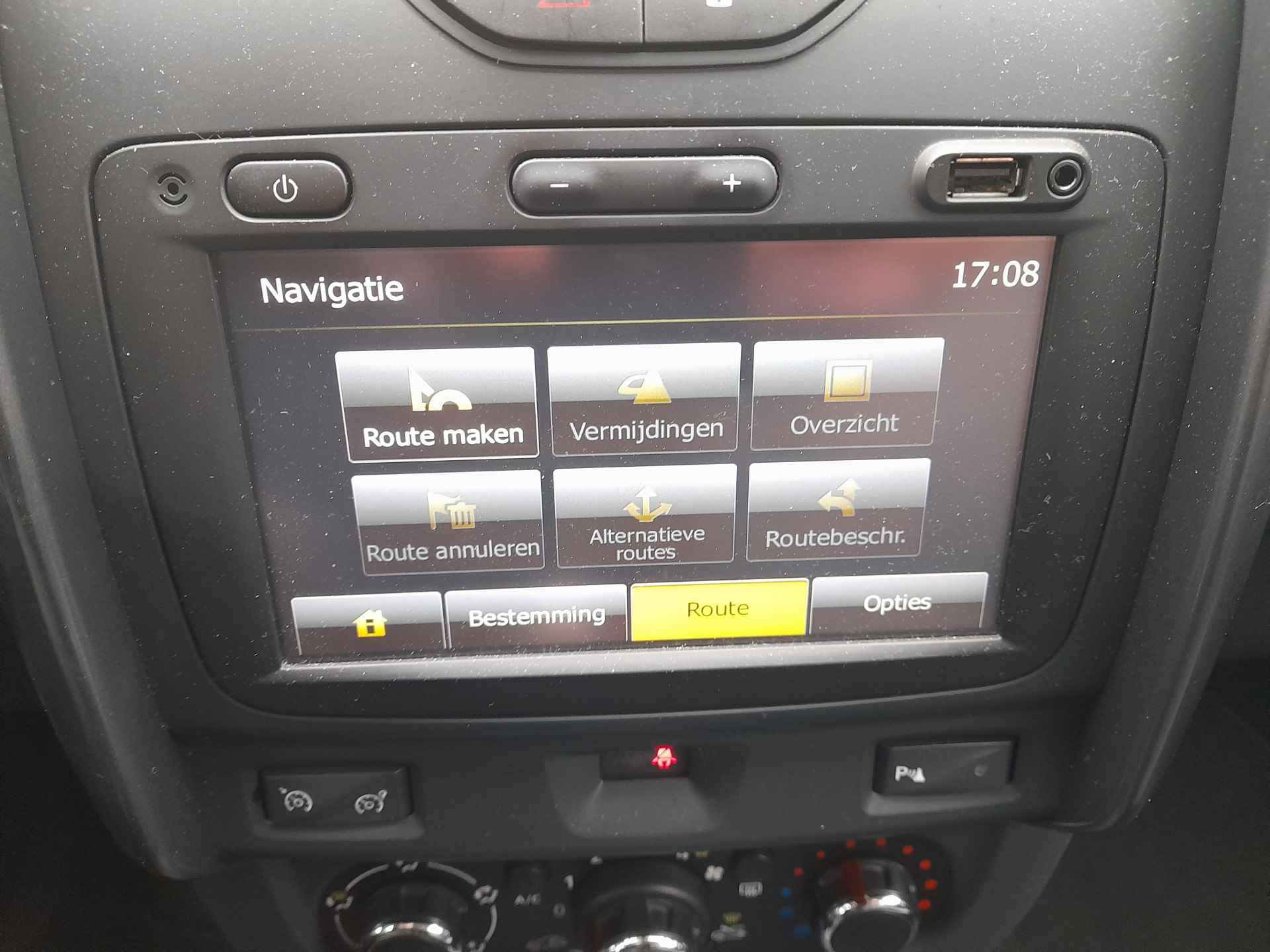 Dacia Duster 1.2 TCe 4x2 Prestige | Airco | Cruise control | Trekhaak | PDC | Navigatie | Lederen bekeleding | RIJKLAARPRIJS INCL 12 MAANDEN GARANTIE EN BEURT - 16/24