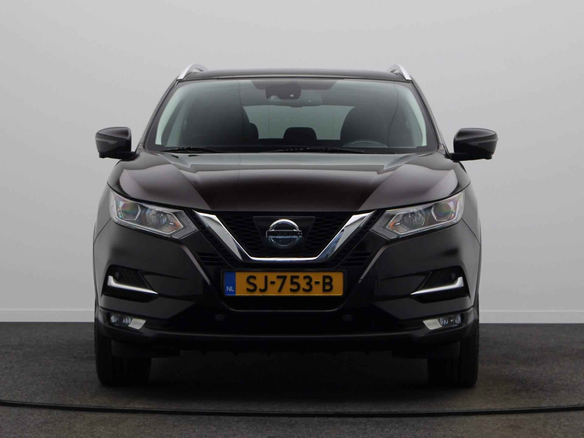 Nissan Qashqai 1.2 N-Connecta | Panoramisch vast glazen dak | 360 graden camera | Trekhaak | Cruise Control | Keyless Entry | - 3/50