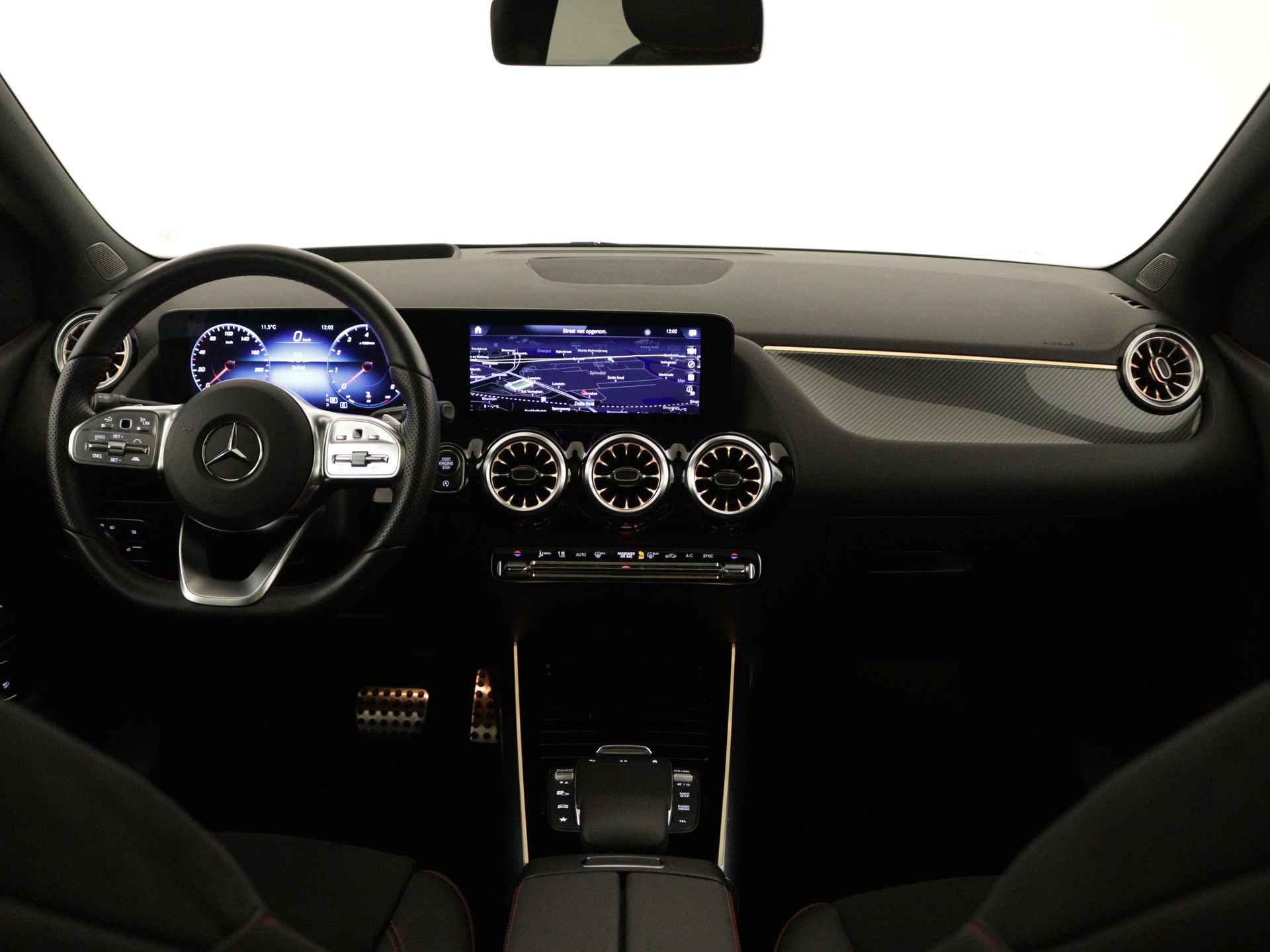 Mercedes-Benz B-Klasse 180 AMG Line | Premium Plus Pakket | GUARD 360 °  | Nightpakket | Smartphone integratiepakket | Inclusief 24 maanden MB Certified garantie voor Europa. - 30/39