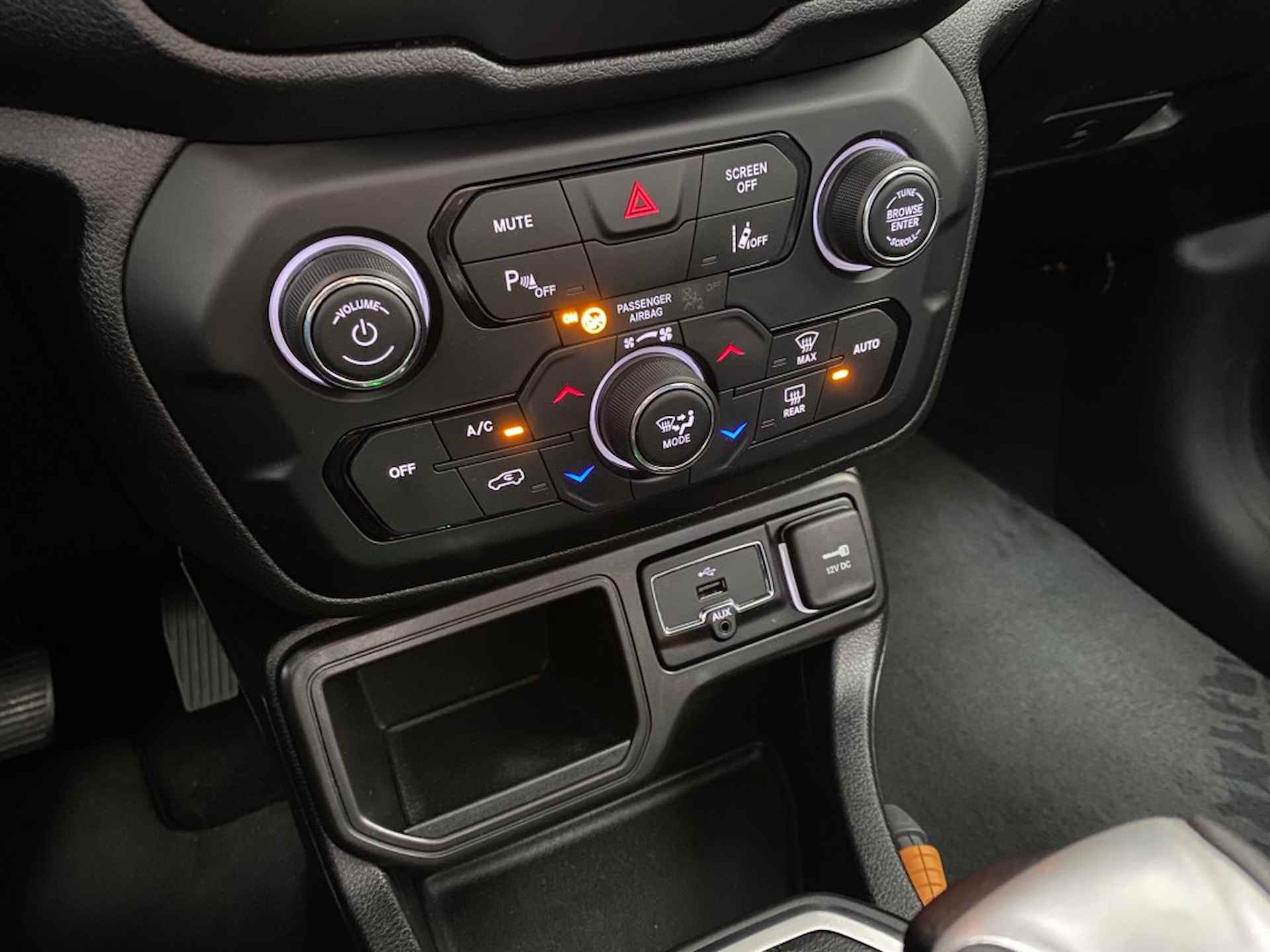 JEEP Renegade 1.3T DDCT LONGITUDE AUTOMAAT CARPLAY CRUISE PDC LMV - 14/23