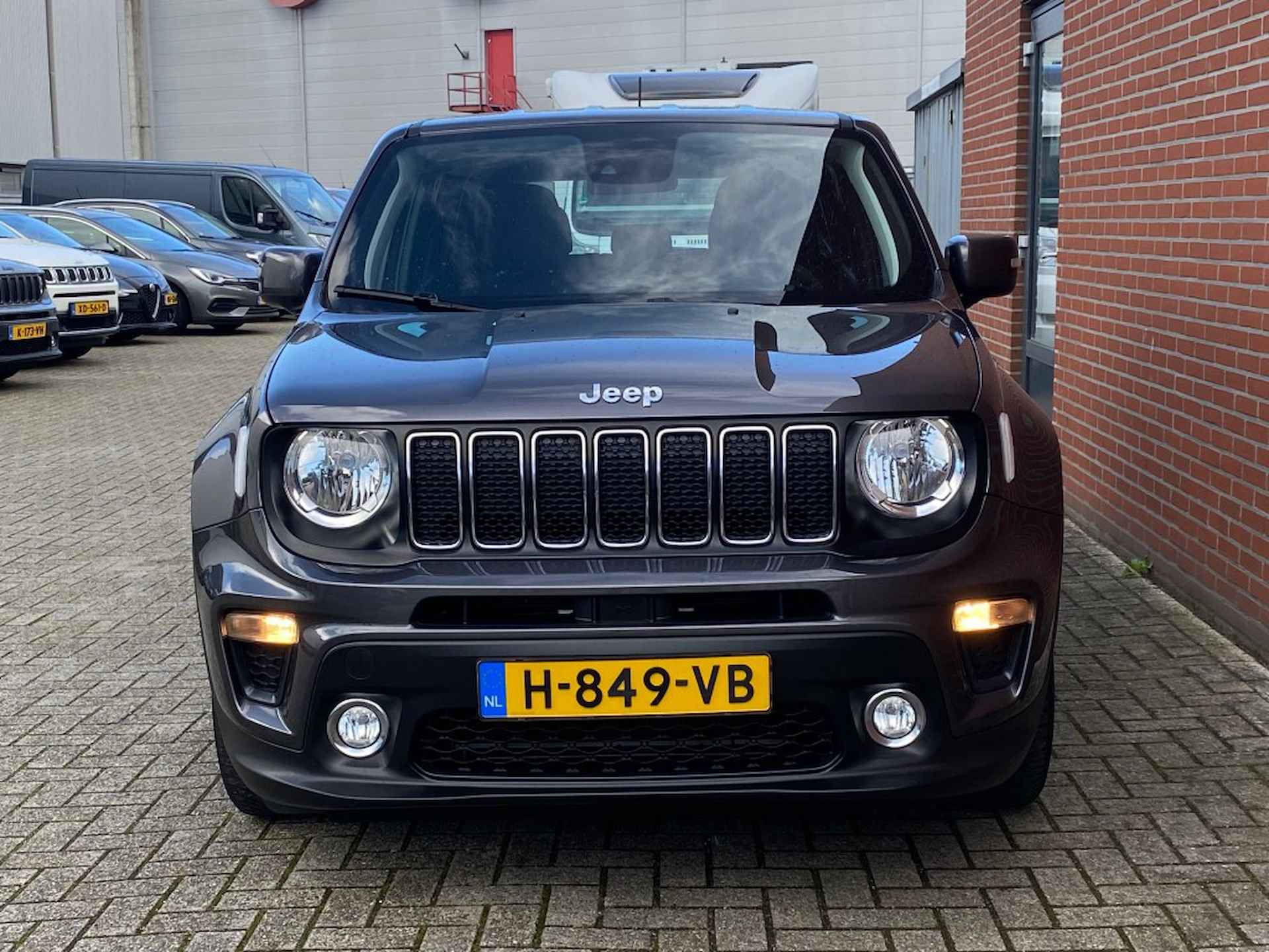 JEEP Renegade 1.3T DDCT LONGITUDE AUTOMAAT CARPLAY CRUISE PDC LMV - 22/23