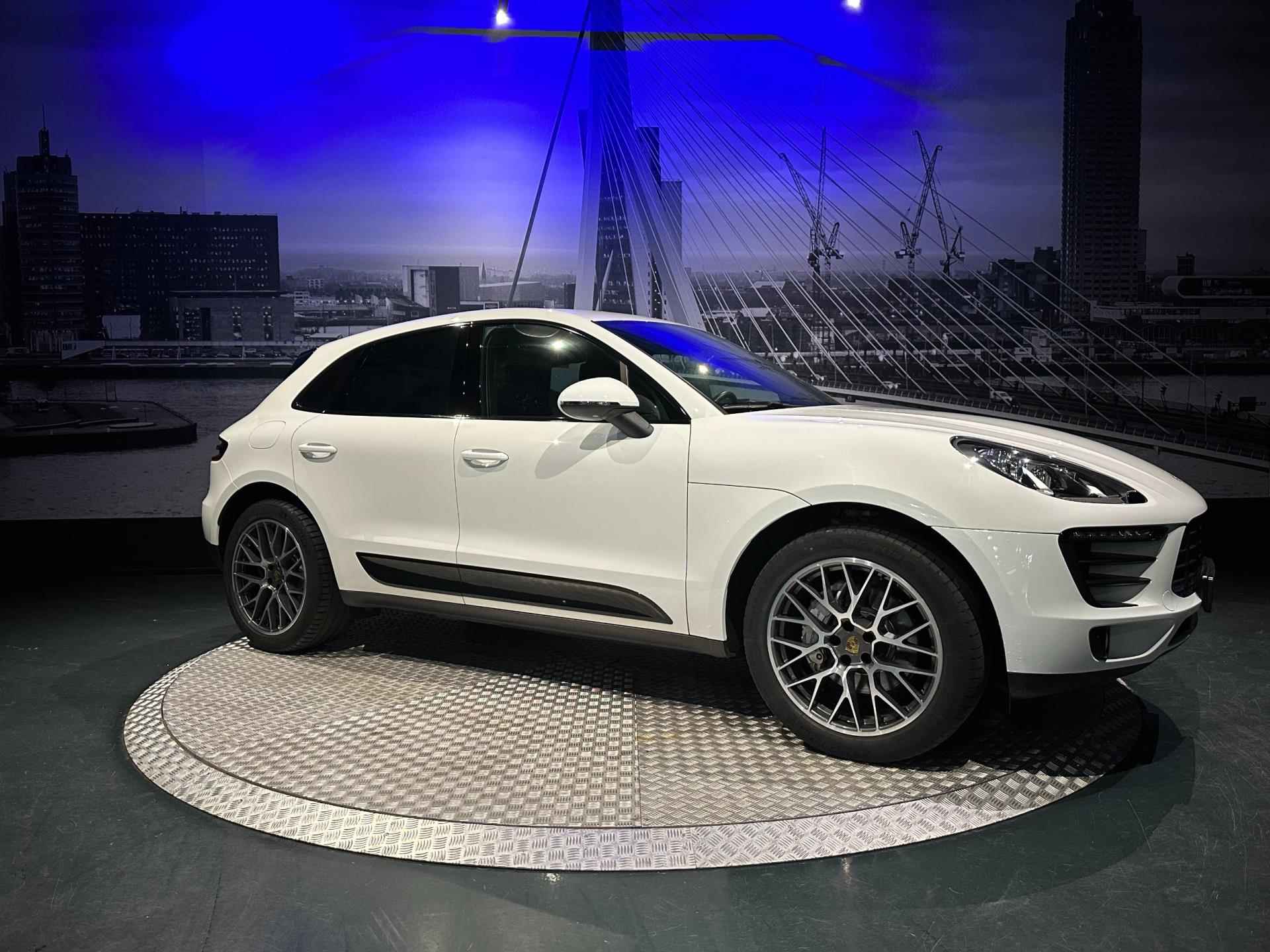 Porsche Macan 3.0 S *Luchtvering*SportChrono*Stoelventilatie - 3/38