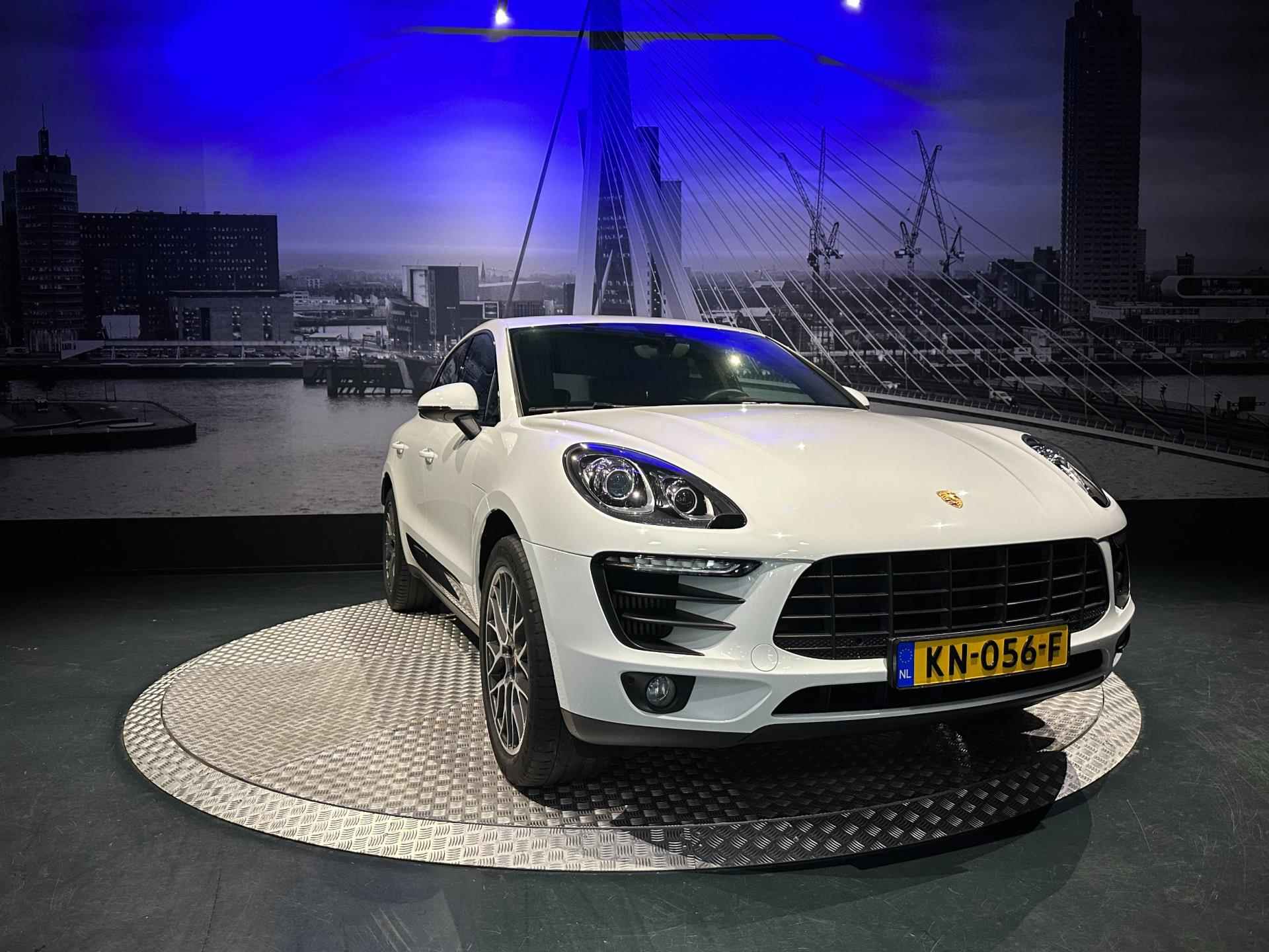 Porsche Macan 3.0 S *Luchtvering*SportChrono*Stoelventilatie - 4/38