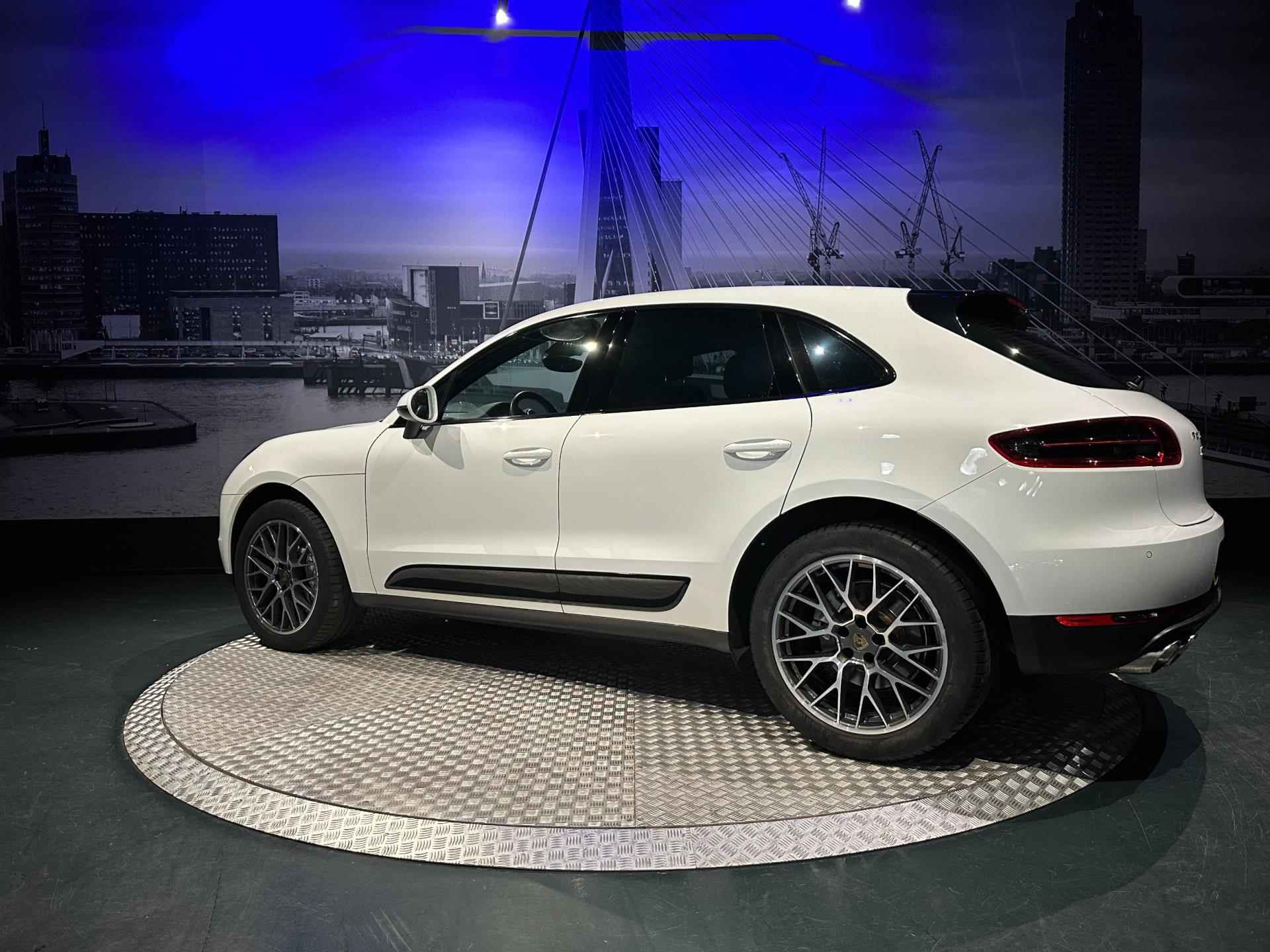 Porsche Macan 3.0 S *Luchtvering*SportChrono*Stoelventilatie - 9/38