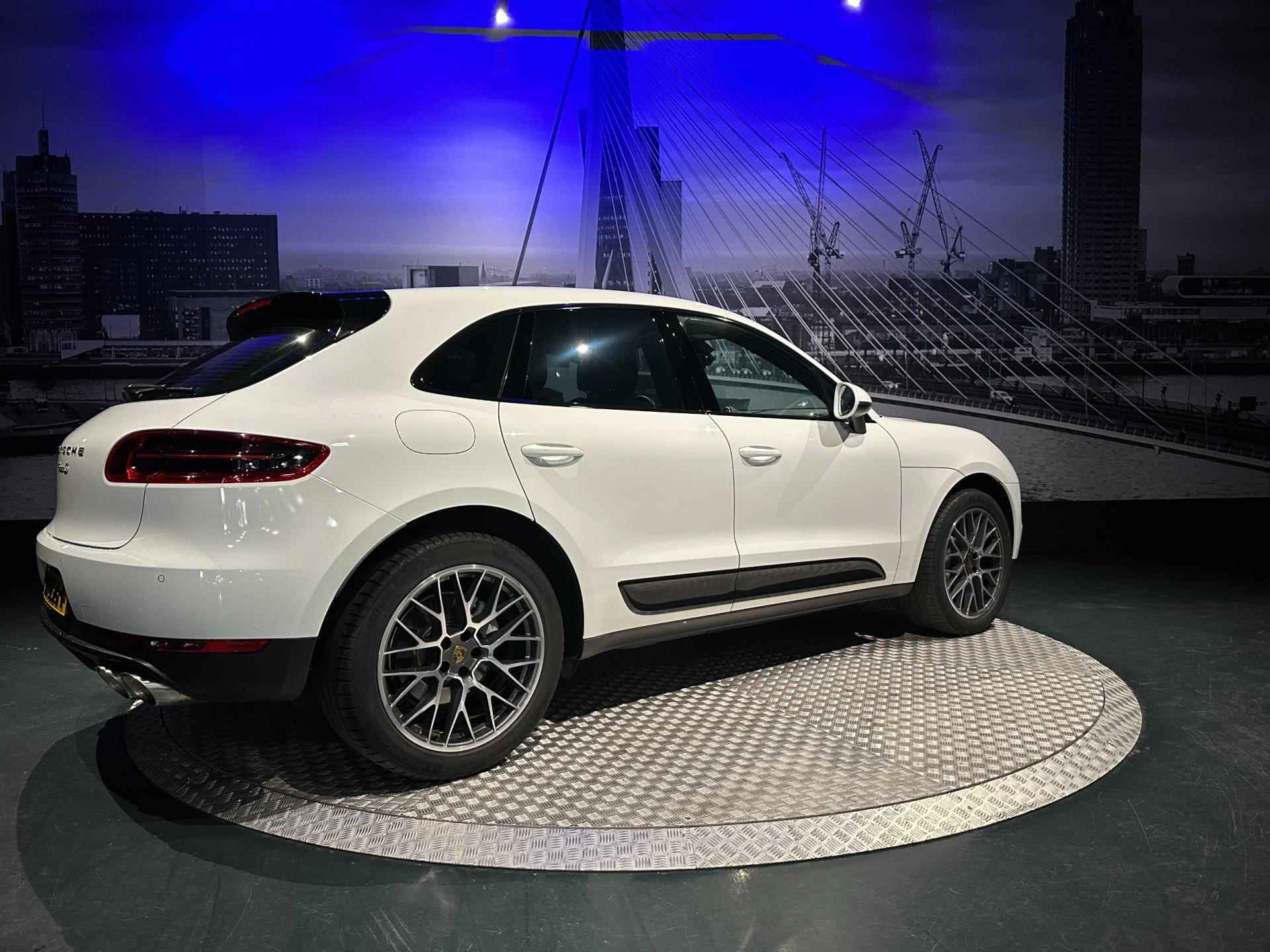 Porsche Macan 3.0 S *Luchtvering*SportChrono*Stoelventilatie - 13/38