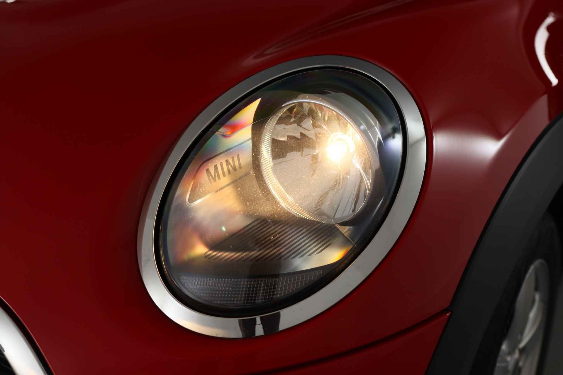 MINI Cooper 1.5 Business Edition | Dealer Onderhouden! | 1e Eigenaar! | Navi | Airco | Cruise | Parkeersensoren | DAB | Lichtmetalen Velgen - 27/33