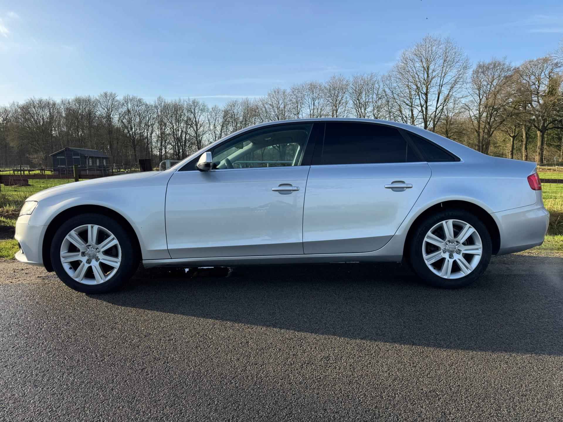 Audi A4 Limousine 1.8 TFSI keurig onderhouden - 3/31