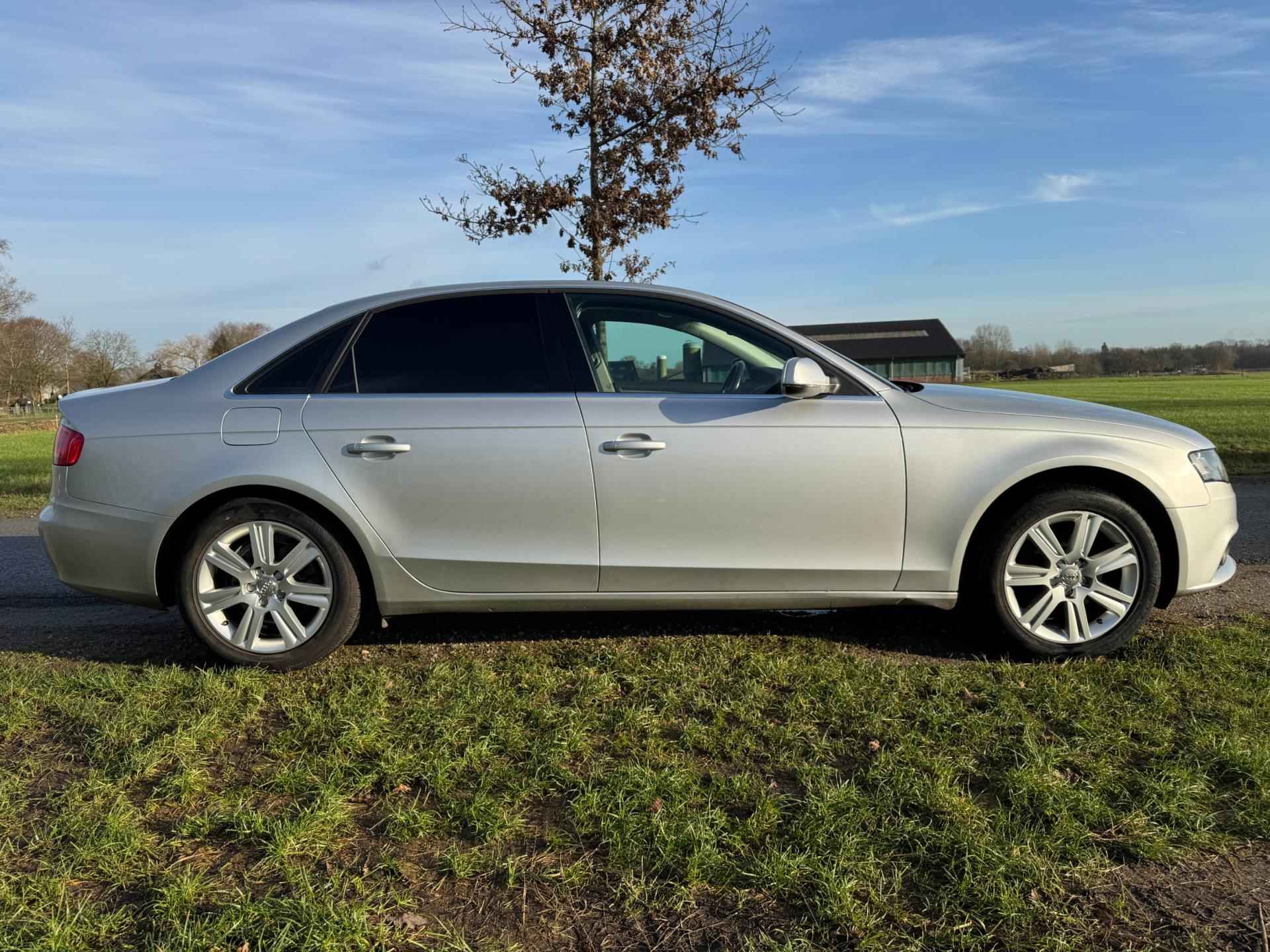 Audi A4 Limousine 1.8 TFSI keurig onderhouden - 4/31