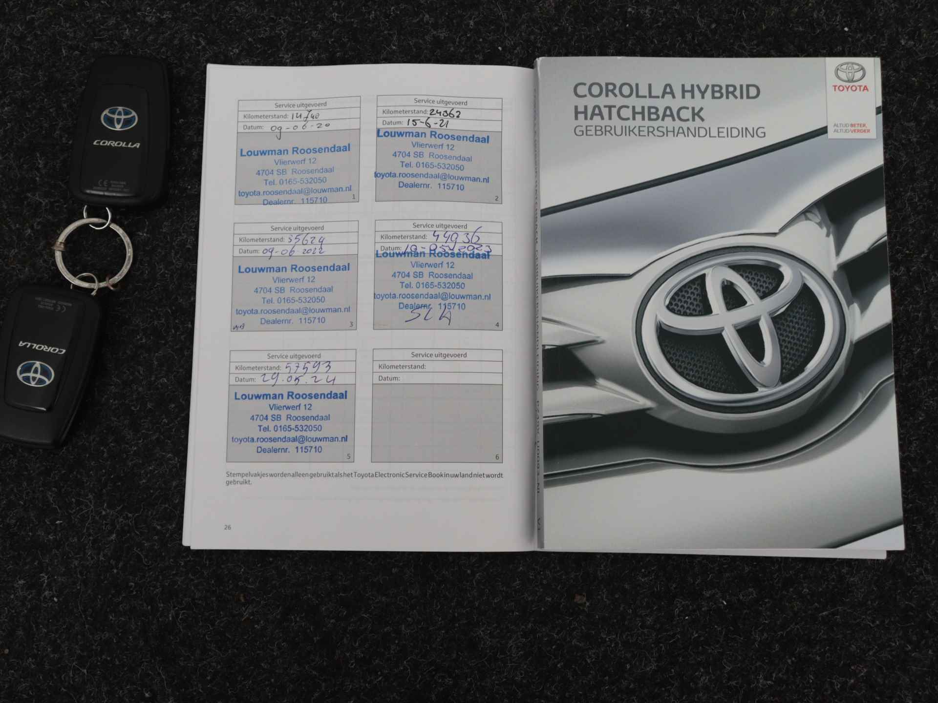 Toyota Corolla Touring Sports 1.8 Hybrid First Edition | Trekhaak | Navigatie | - 13/40