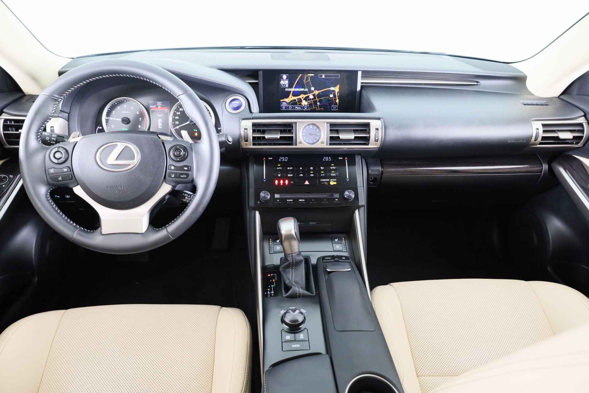 Lexus IS 300h Luxury Line | Navigatie | Stoelverwarming & Ventilatie | Adaptive Cruise Control | - 6/47