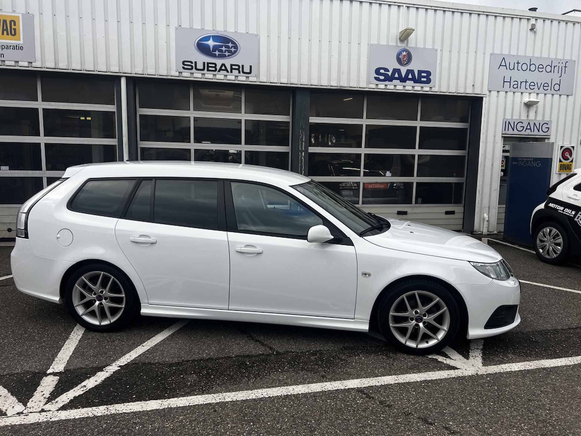 Saab 9-3 Sport Estate 2.0t Griffin M2012 - 10/52