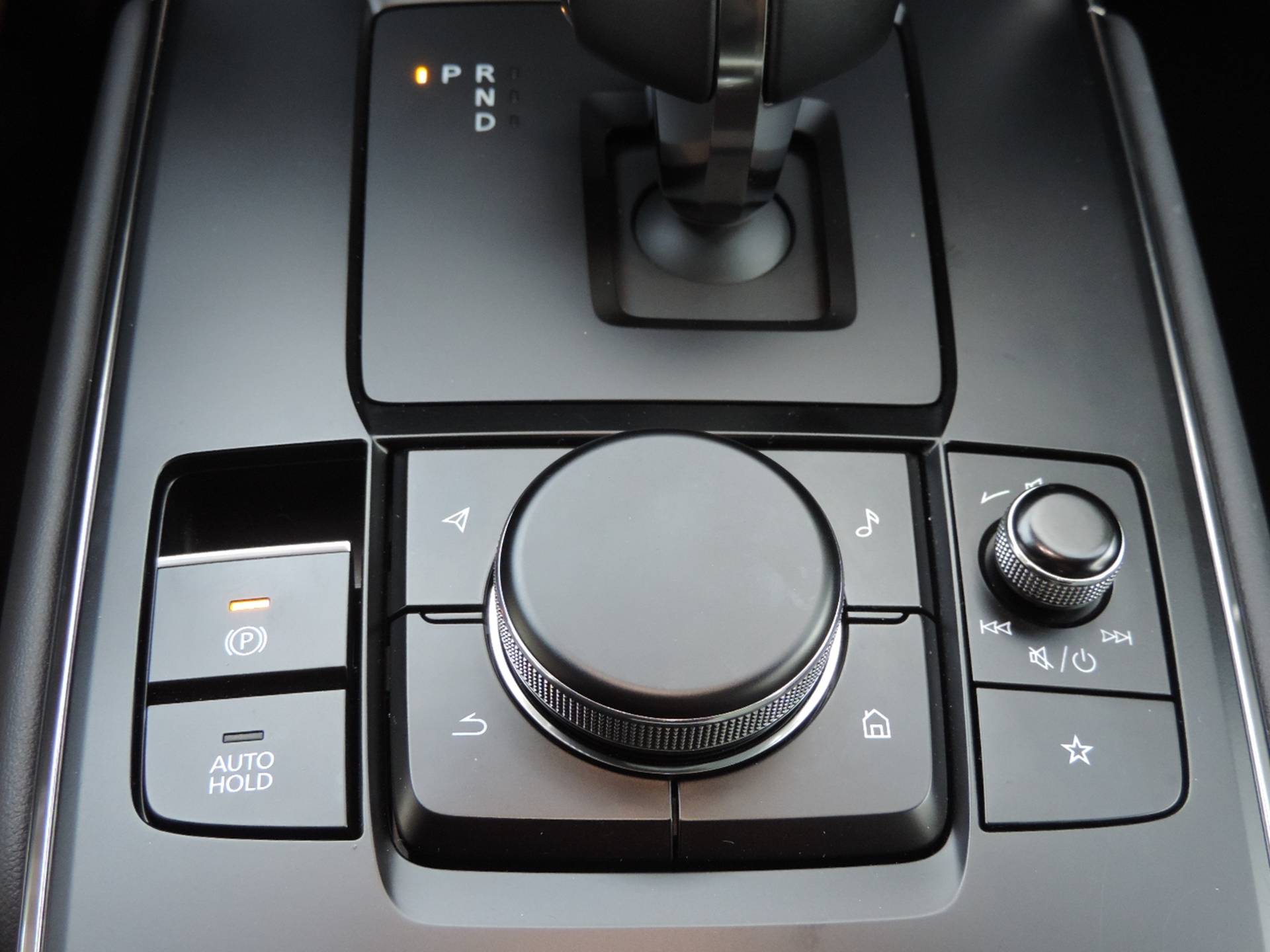 Mazda MX-30 E-Skyactiv 145 35.5 kWh Modern Confidence - Adap | Hud | Apple CarPlay | PDC v+a | Camera | Nav | Incl. wintervelgenset - 26/49