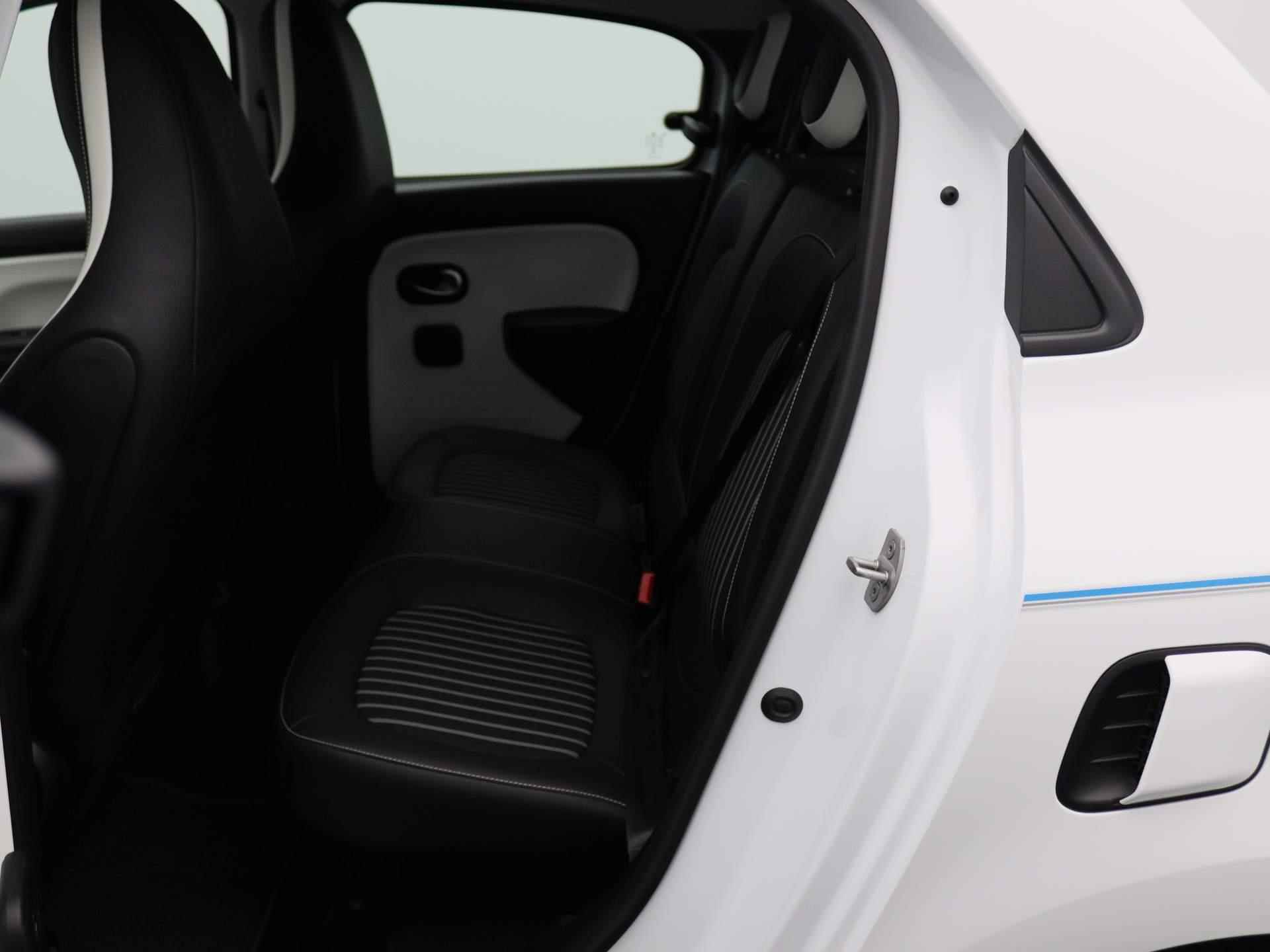 Renault Twingo Z.E. R80 Intens | Apple Carplay & Android Auto |  Climate control | Cruise control | 15" Lichtmetalen velgen - 12/27