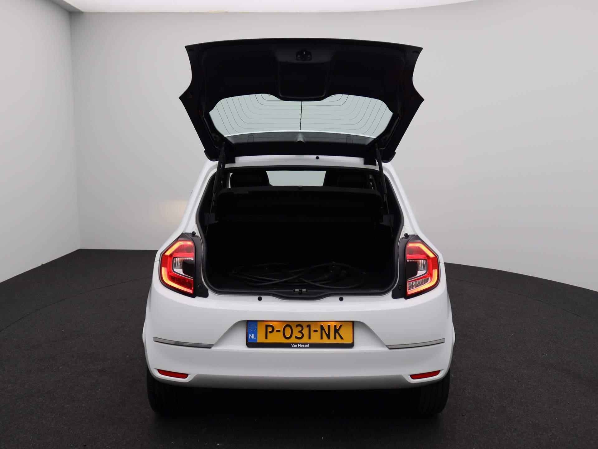 Renault Twingo Z.E. R80 Intens | Apple Carplay & Android Auto |  Climate control | Cruise control | 15" Lichtmetalen velgen - 13/27