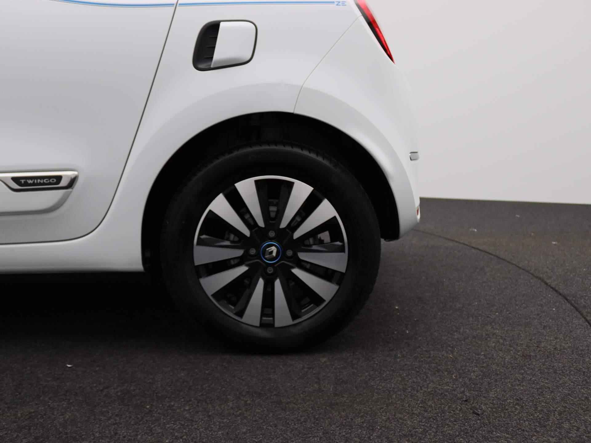 Renault Twingo Z.E. R80 Intens | Apple Carplay & Android Auto |  Climate control | Cruise control | 15" Lichtmetalen velgen - 15/27