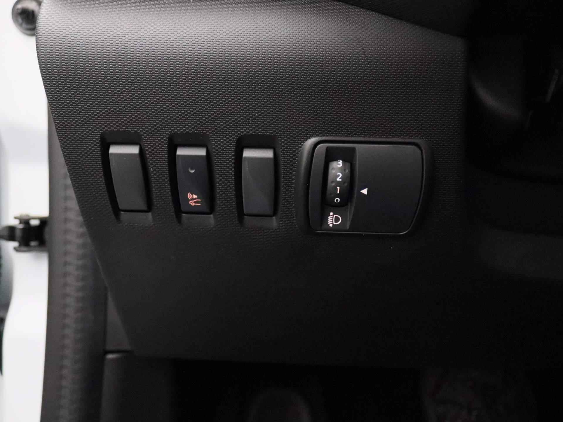 Renault Twingo Z.E. R80 Intens | Apple Carplay & Android Auto |  Climate control | Cruise control | 15" Lichtmetalen velgen - 19/27