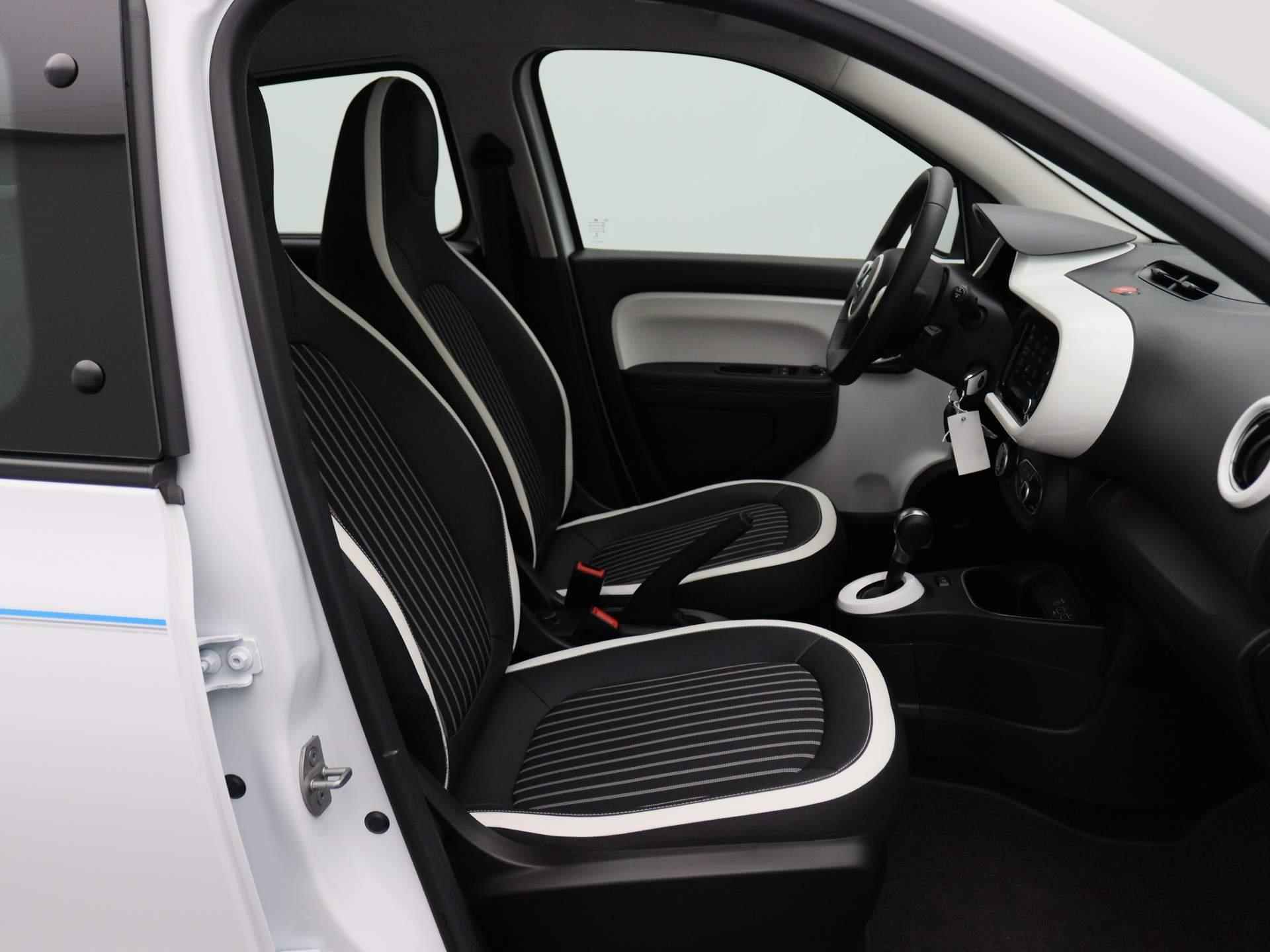Renault Twingo Z.E. R80 Intens | Apple Carplay & Android Auto |  Climate control | Cruise control | 15" Lichtmetalen velgen - 22/27