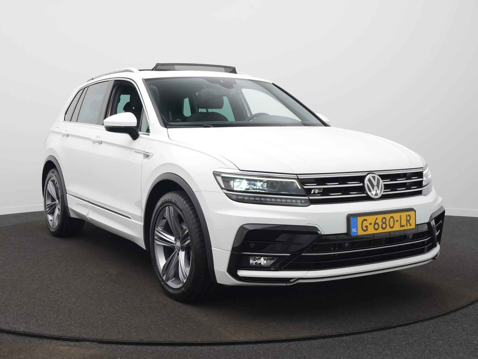 Volkswagen Tiguan 1.5 TSI R-Line Business Trekhaak - Panoramadak - Navigatie - R-Line - 3/57