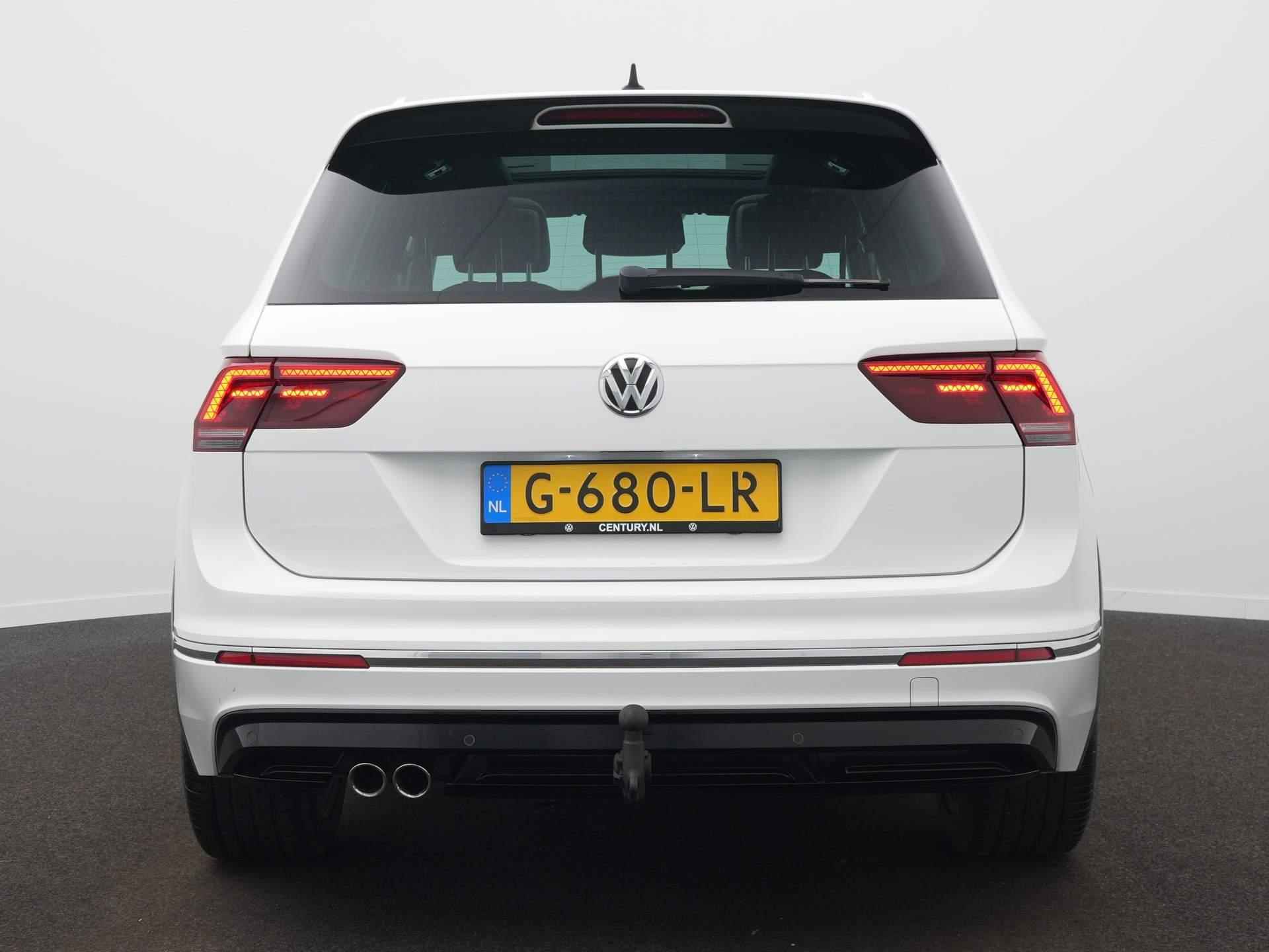 Volkswagen Tiguan 1.5 TSI R-Line Business Trekhaak - Panoramadak - Navigatie - R-Line - 6/57