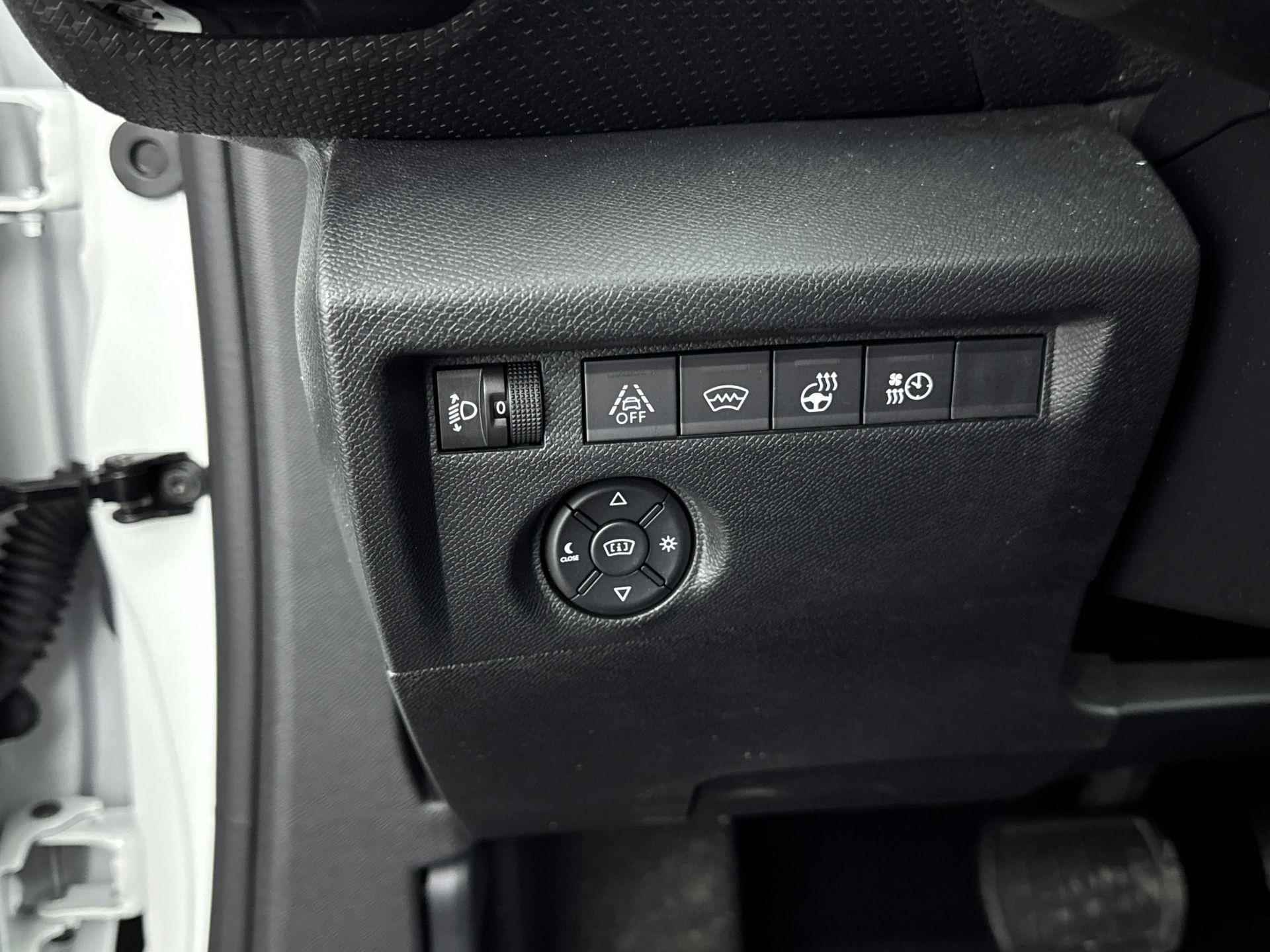 Citroen Ë-C4 50 kWh 136 pk Feel Edition | Navigatie | Stoel-Stuur-Voorruitverwarming | Camera - 17/36