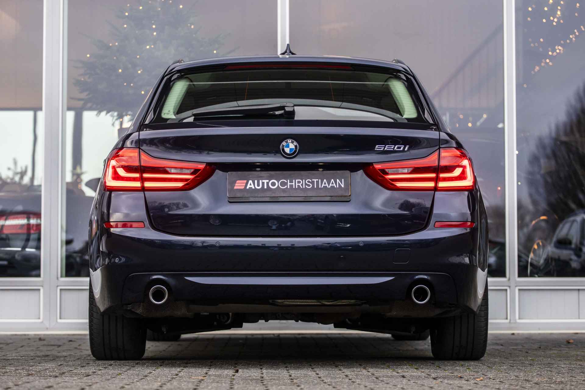 BMW 5 Serie Touring 520i Executive Edition | E-Trekhaak | NL Auto | Carplay - 4/38