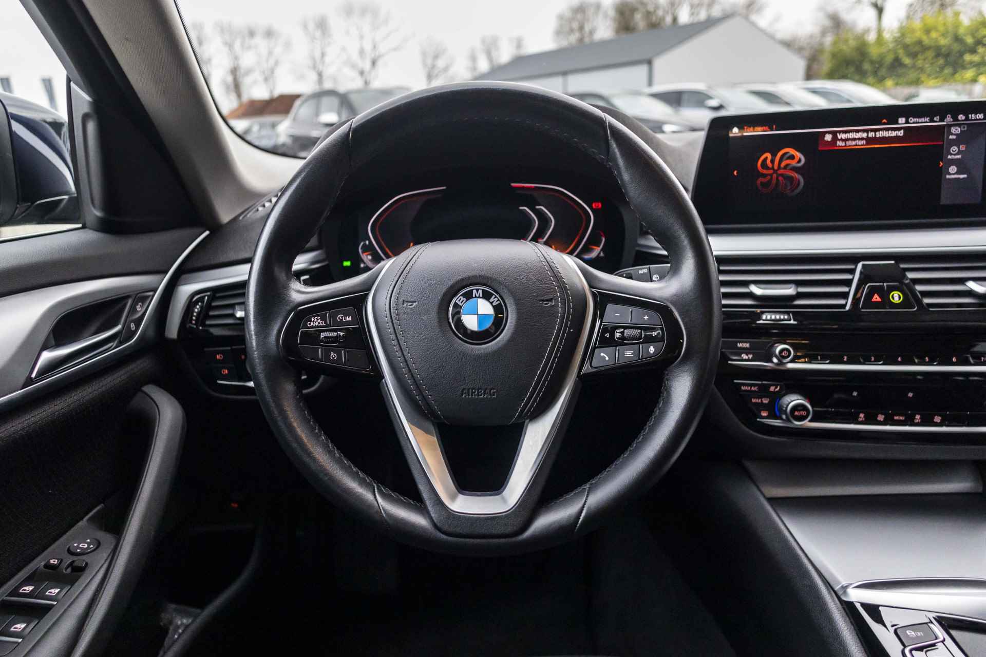 BMW 5 Serie Touring 520i Executive Edition | E-Trekhaak | NL Auto | Carplay - 7/38