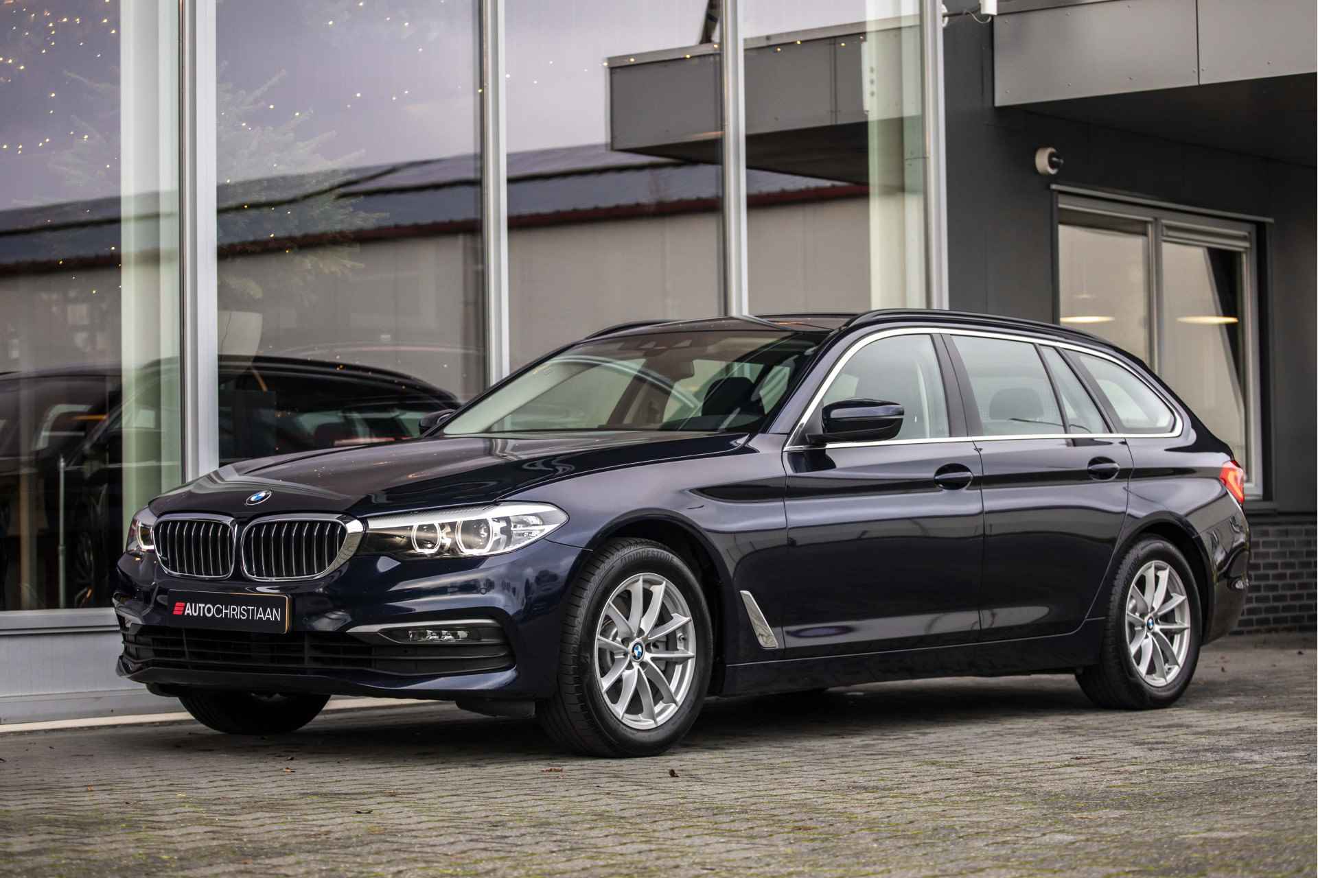 BMW 5 Serie Touring 520i Executive Edition | E-Trekhaak | NL Auto | Carplay - 13/38