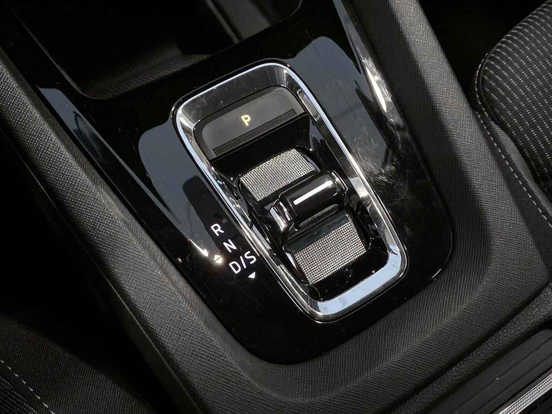 Škoda Octavia Combi 1.4 TSI iV PHEV Business Edition / Parkeercamera achter / Cruise Control / Parkeersensoren - 20/32