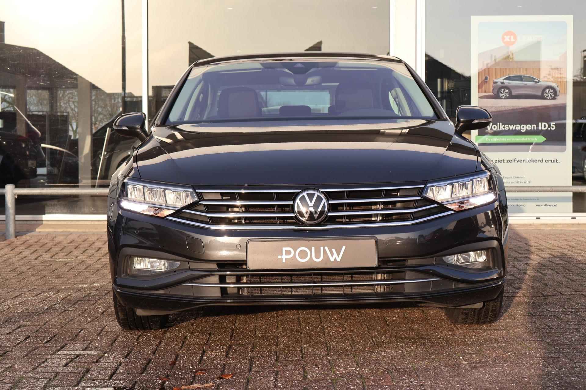 Volkswagen Passat 1.5 TSI Business | Navigatie | Camera | PDC | Android Auto/Apple Carplay - 7/38