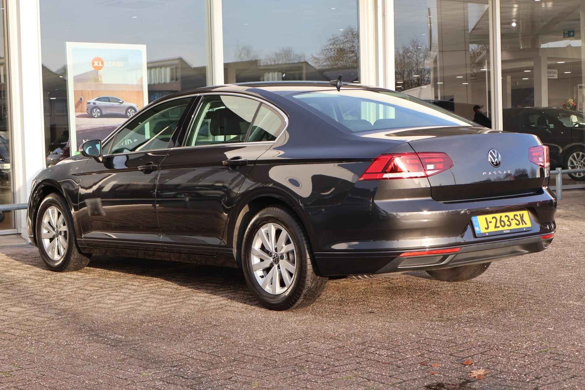 Volkswagen Passat 1.5 TSI Business | Navigatie | Camera | PDC | Android Auto/Apple Carplay - 10/38