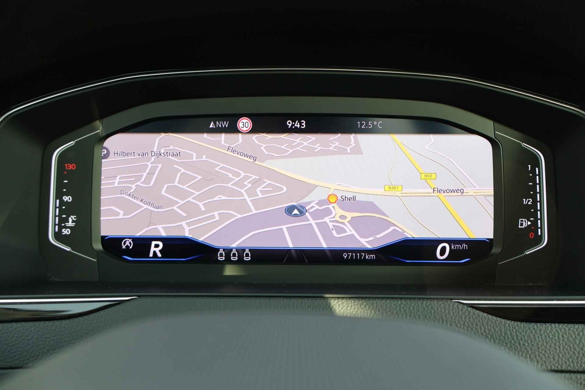 Volkswagen Passat 1.5 TSI Business | Navigatie | Camera | PDC | Android Auto/Apple Carplay - 22/38