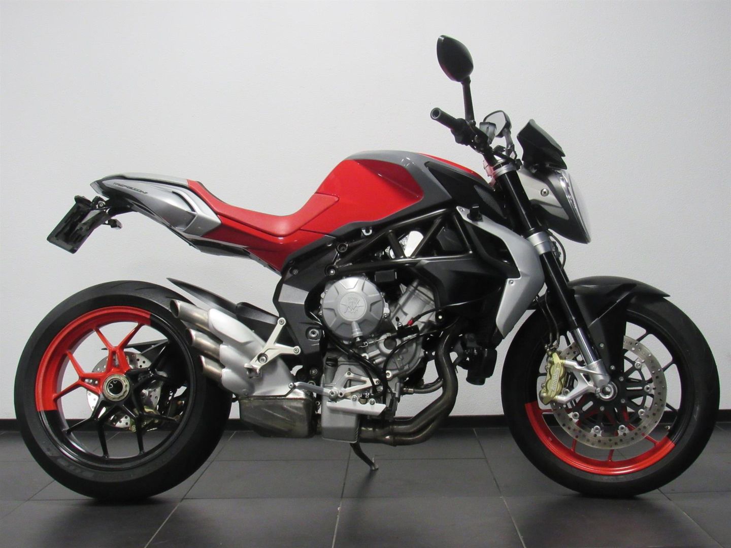 Mv Agusta 675 Brutale - 2012