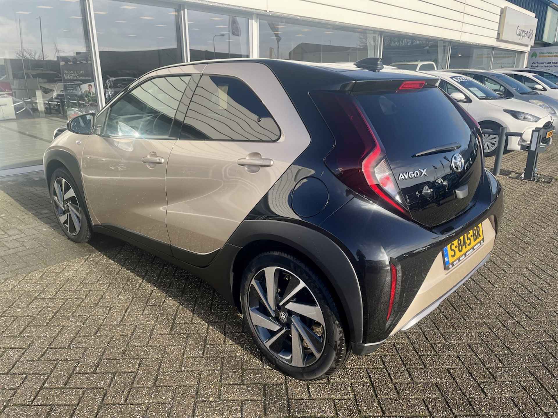 Toyota Aygo X 1.0 VVT-i S-CVT Envy | NET BINNEN | - 3/23