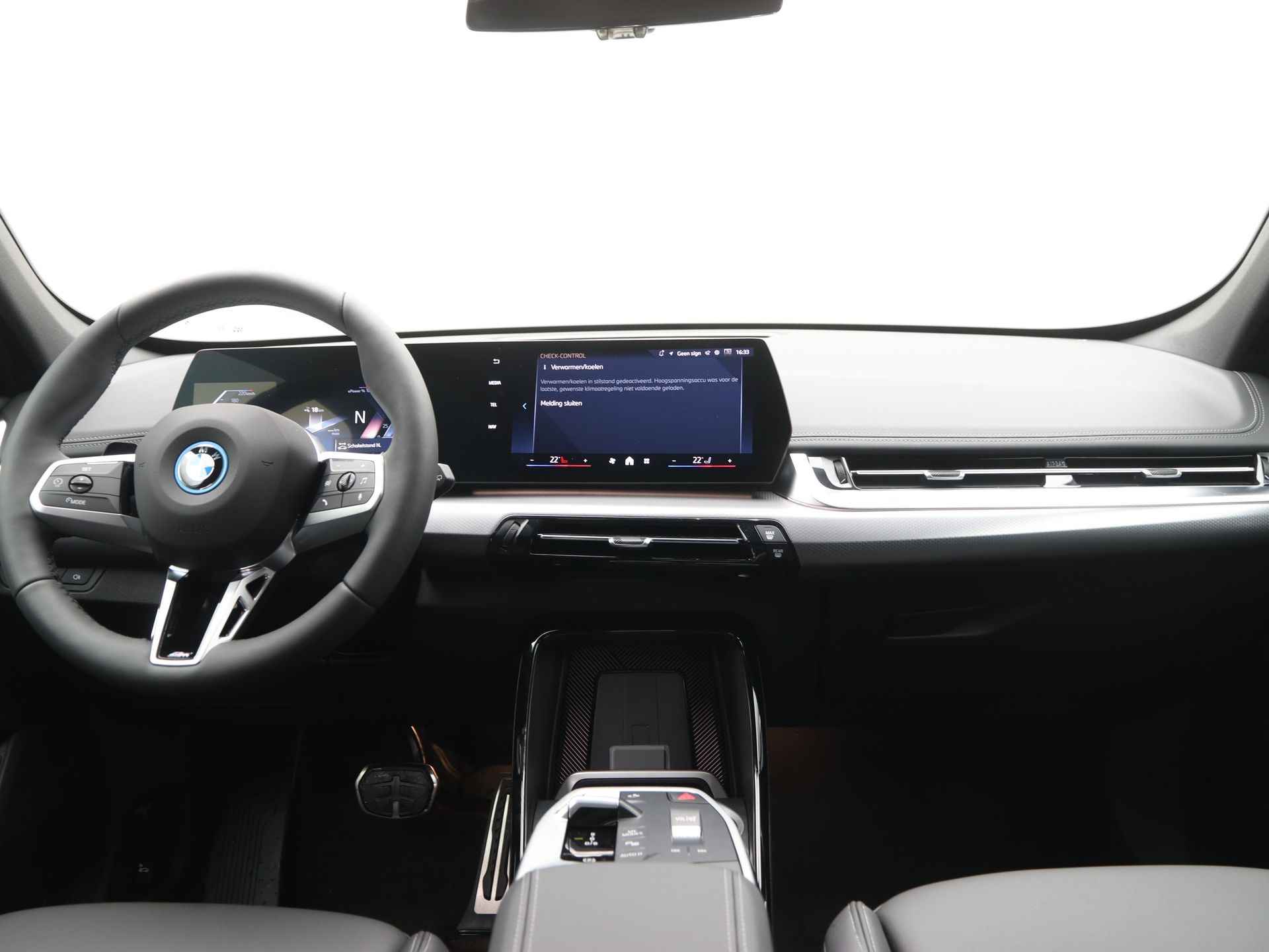 BMW iX1 eDrive20 67 kWh - 14/27