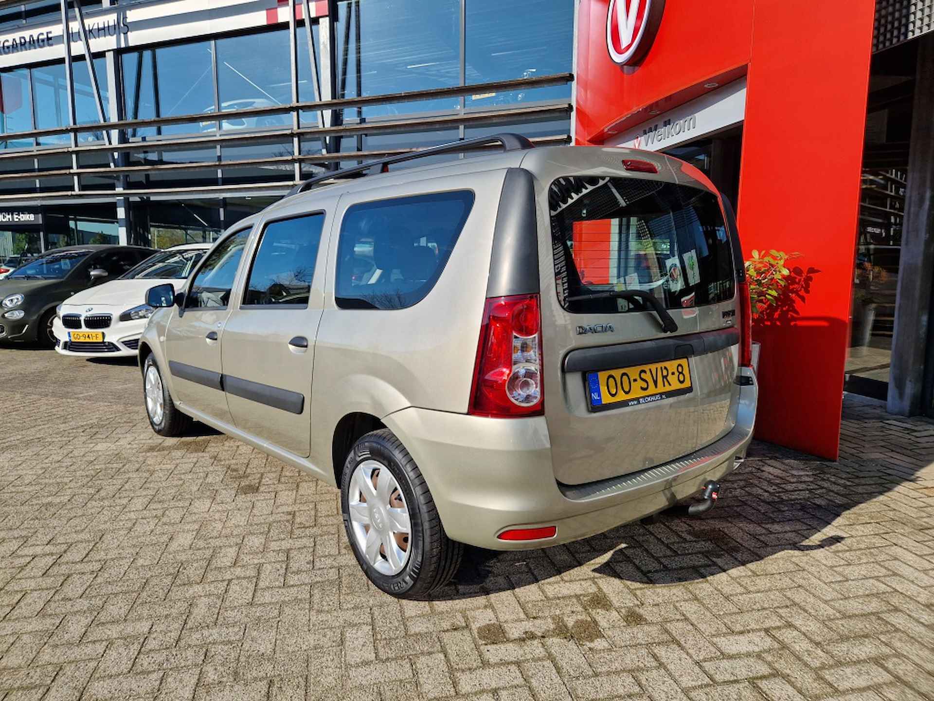 Dacia Logan MCV 1.6 MPI Aniversare | Airco | Trekhaak - 6/19