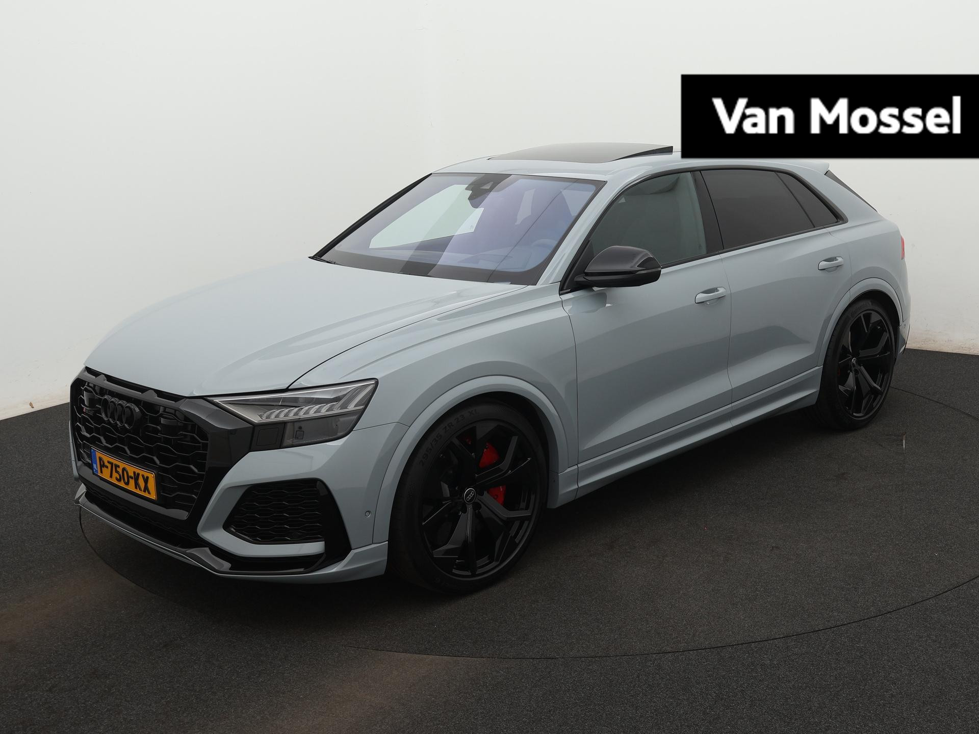 Audi RS Q8 4.0 TFSI Quattro 600 PK | RS Dynamic Plus | Keramische Remmen | 360 Camera | Panoramadak | Vierwielbesturing | Softclose | Bang & Olufsen | Zwart Optiek | Trekhaak | Stoelventilatie | Massage | Head-Up Display |