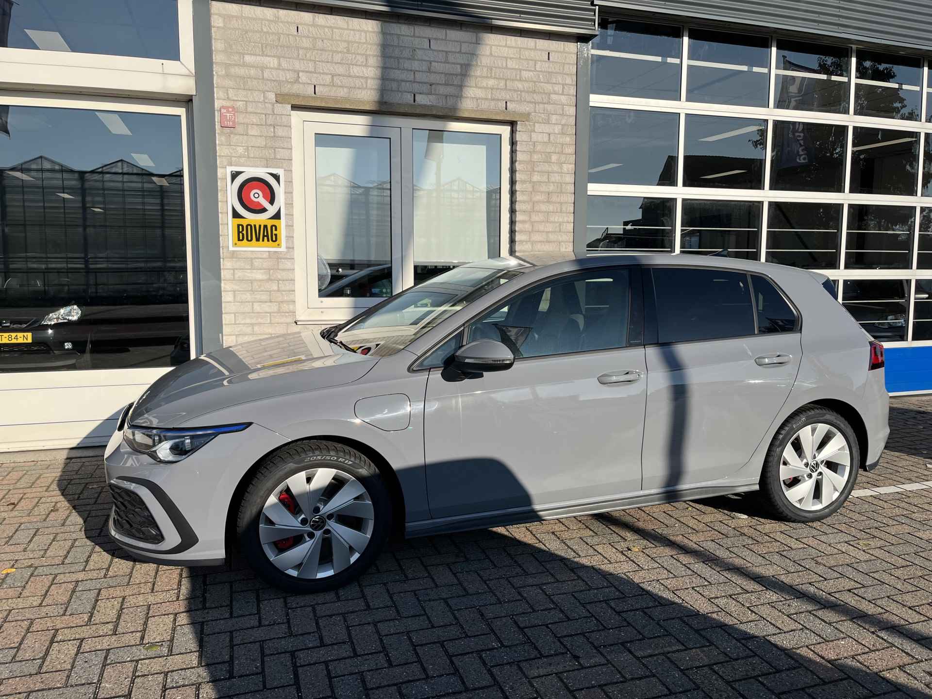 Volkswagen Golf 1.4 eHybrid GTE / AUTOMAAT/ 245 PK/ CAMERA/ PARK. SENSOREN/ MATRIX/ LEDEREN MEMORY SEATS/ STOEL VERWARM. EN VENTILATIE/ STUUR VERWARM./ ADAPT. CRUISE/ APP CONNECT/ NAVI/ CLIMA/ - 3/25