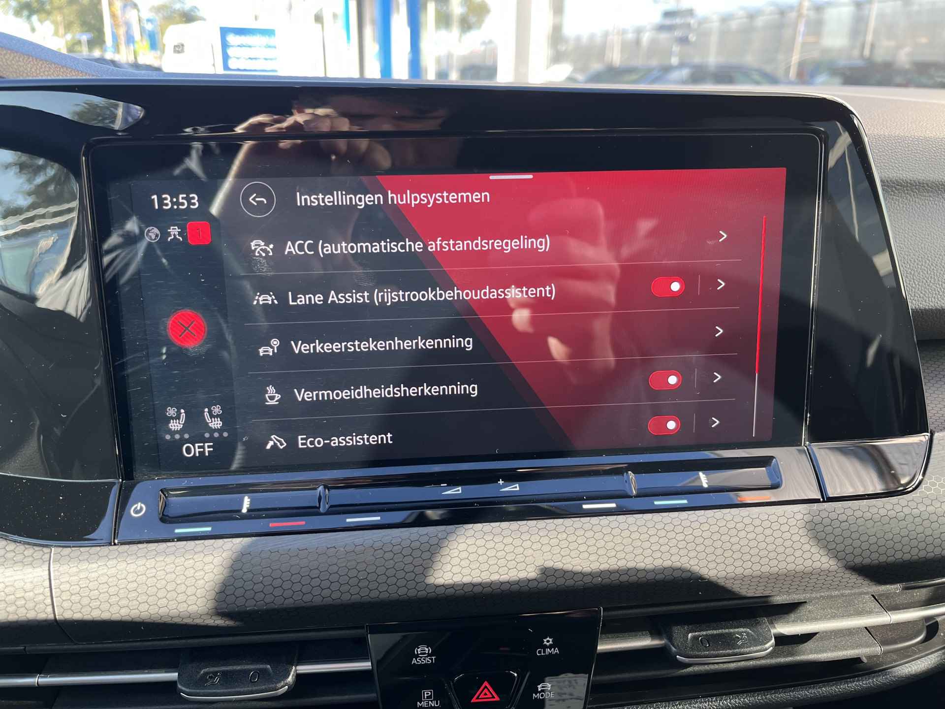 Volkswagen Golf 1.4 eHybrid GTE / AUTOMAAT/ 245 PK/ CAMERA/ PARK. SENSOREN/ MATRIX/ LEDEREN MEMORY SEATS/ STOEL VERWARM. EN VENTILATIE/ STUUR VERWARM./ ADAPT. CRUISE/ APP CONNECT/ NAVI/ CLIMA/ - 17/25