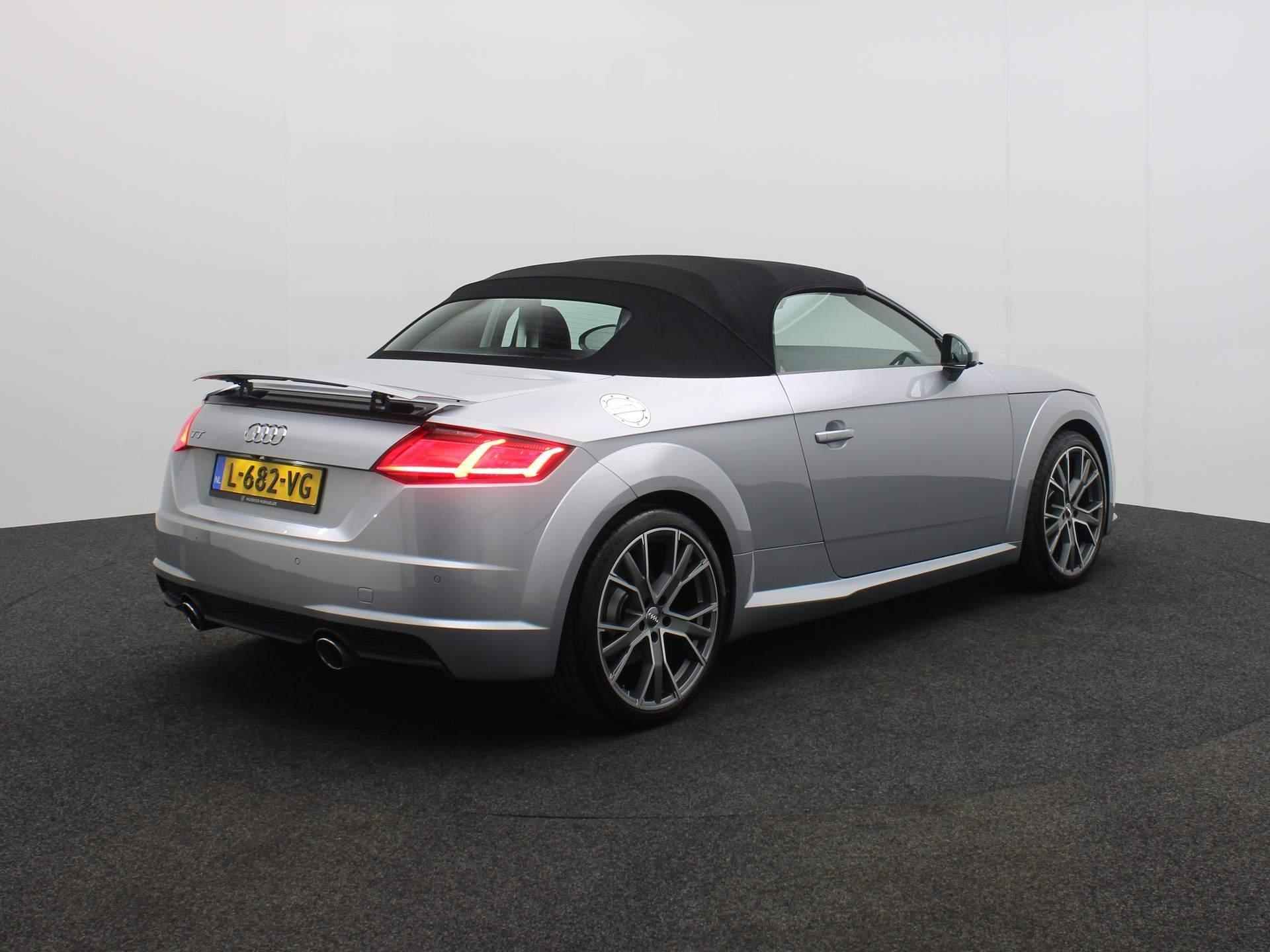 Audi TT Roadster 40 TFSI 197pk Pro Line | Virtual Cockpit | Stoelverwarming | MMI Navigatie plus | 19 inch | DAB-radio | - 10/36