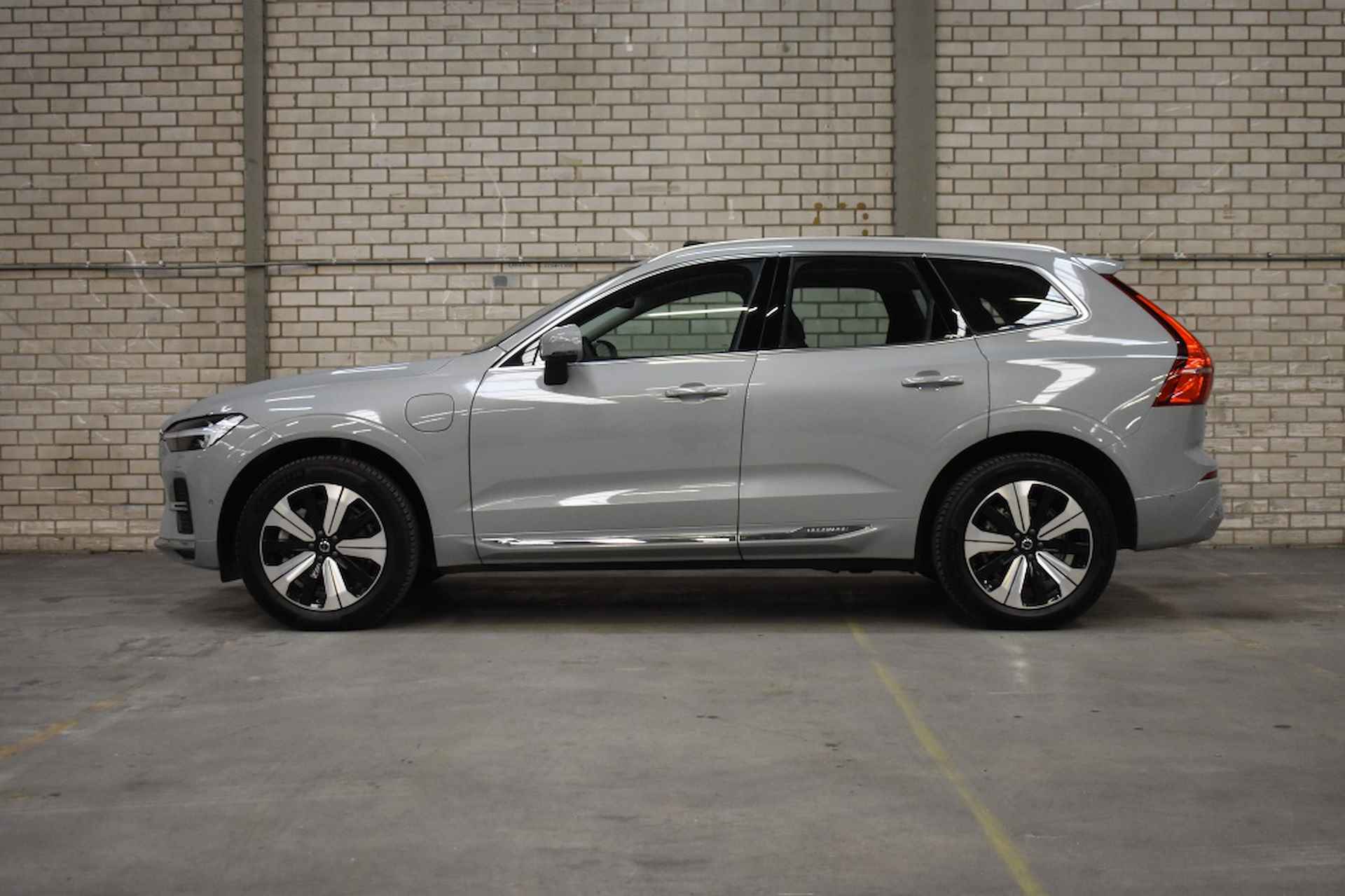 Volvo XC60  T6 AWD 350PK Plus Bright | BLIS | 360 camera | ACC | S/K dak - 2/46