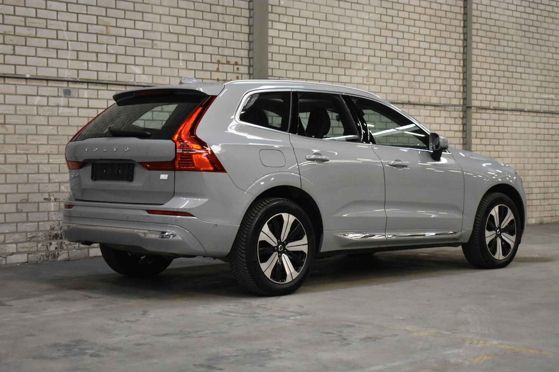 Volvo XC60  T6 AWD 350PK Plus Bright | BLIS | 360 camera | ACC | S/K dak - 43/46