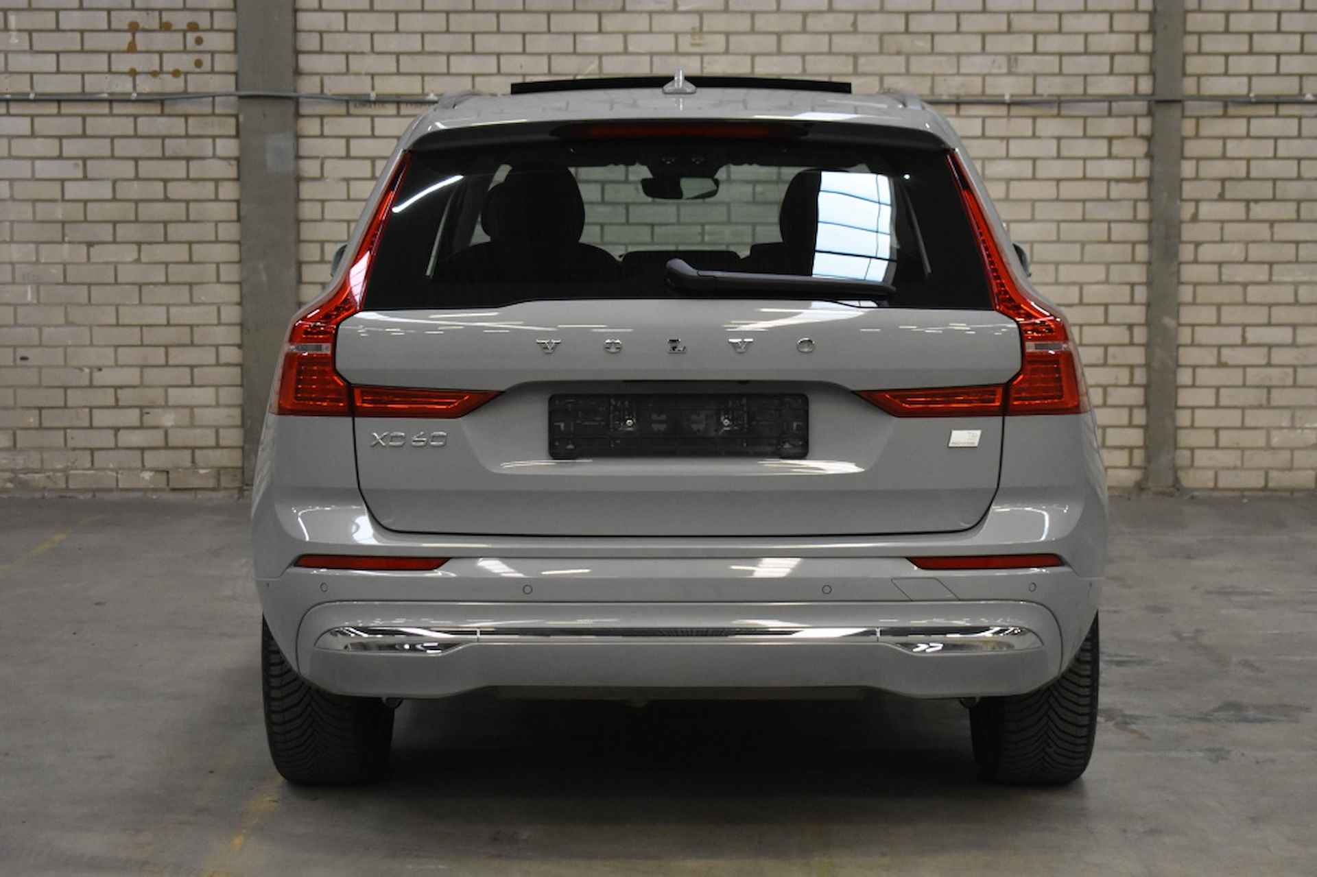 Volvo XC60  T6 AWD 350PK Plus Bright | BLIS | 360 camera | ACC | S/K dak - 39/46