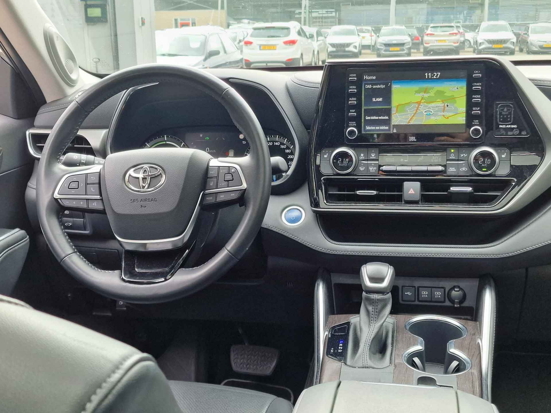 Toyota Highlander 2.5 AWD Hybrid Executive All-in prijs! | JBL premium audio | Navigatiesysteem | Panoramadak | Parkeersensoren | - 17/46